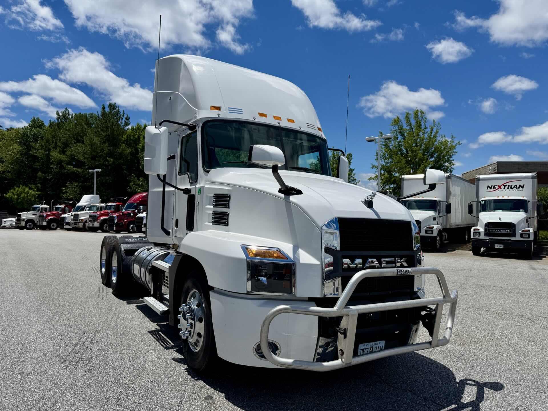 2022 Mack Anthem in Duluth, GA — photo 7