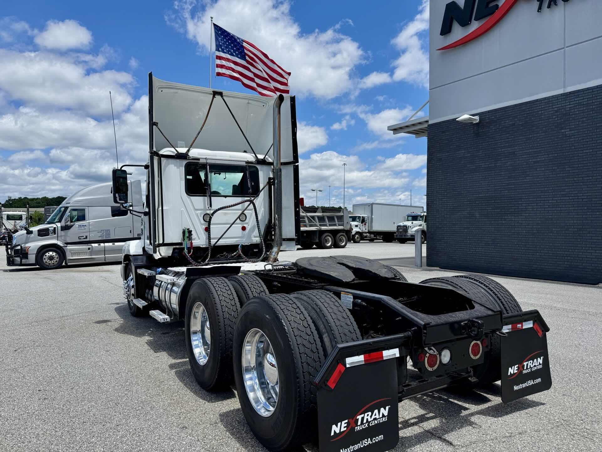 2022 Mack Anthem in Duluth, GA — photo 3