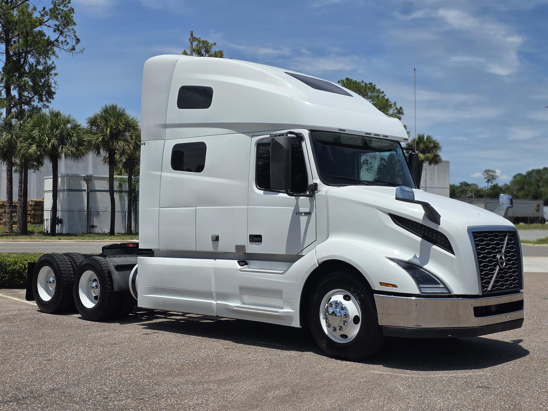2019 Volvo VNL 760 in Orlando, FL — photo 3