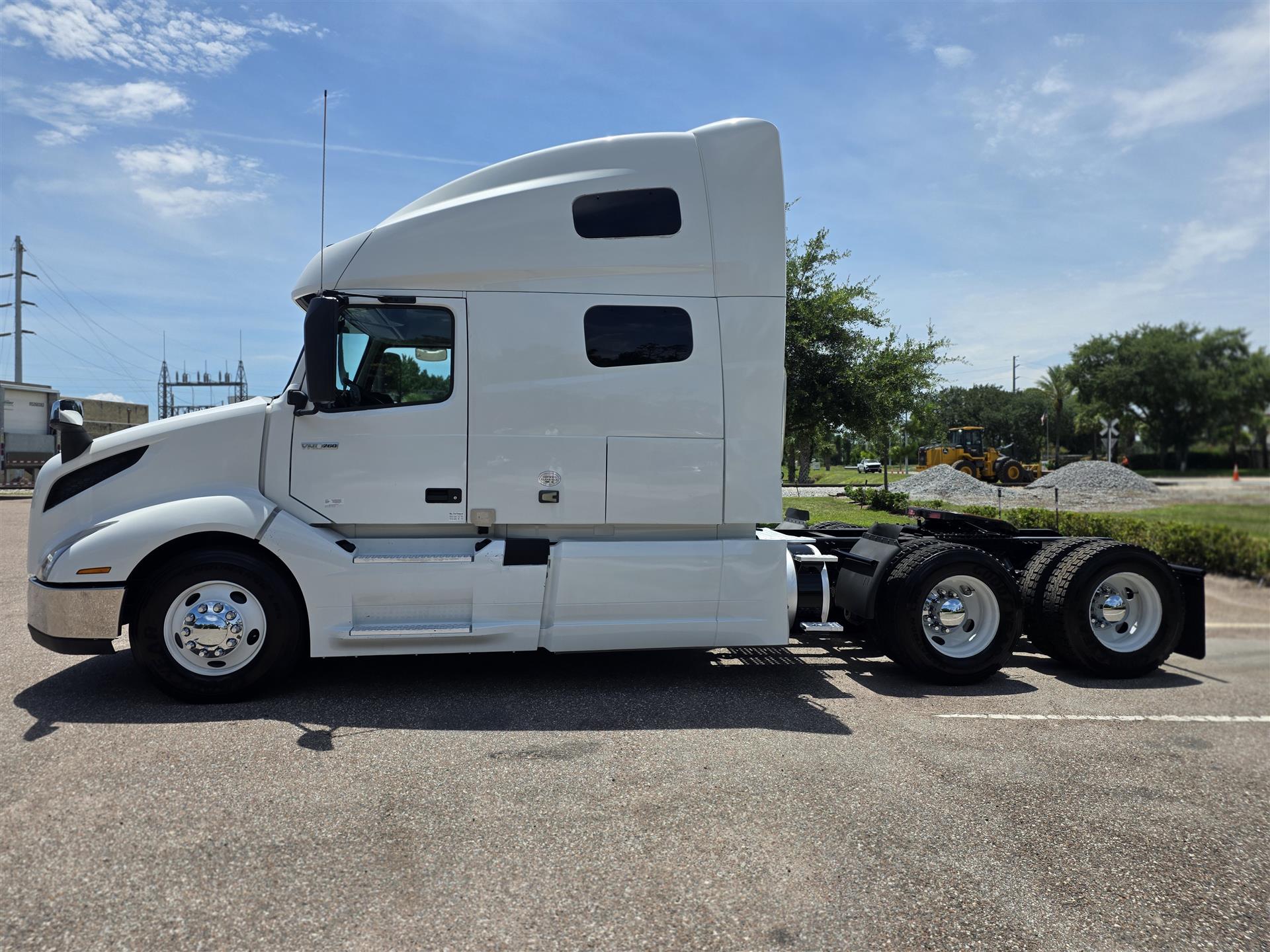 2019 Volvo VNL 760 in Orlando, FL — photo 5