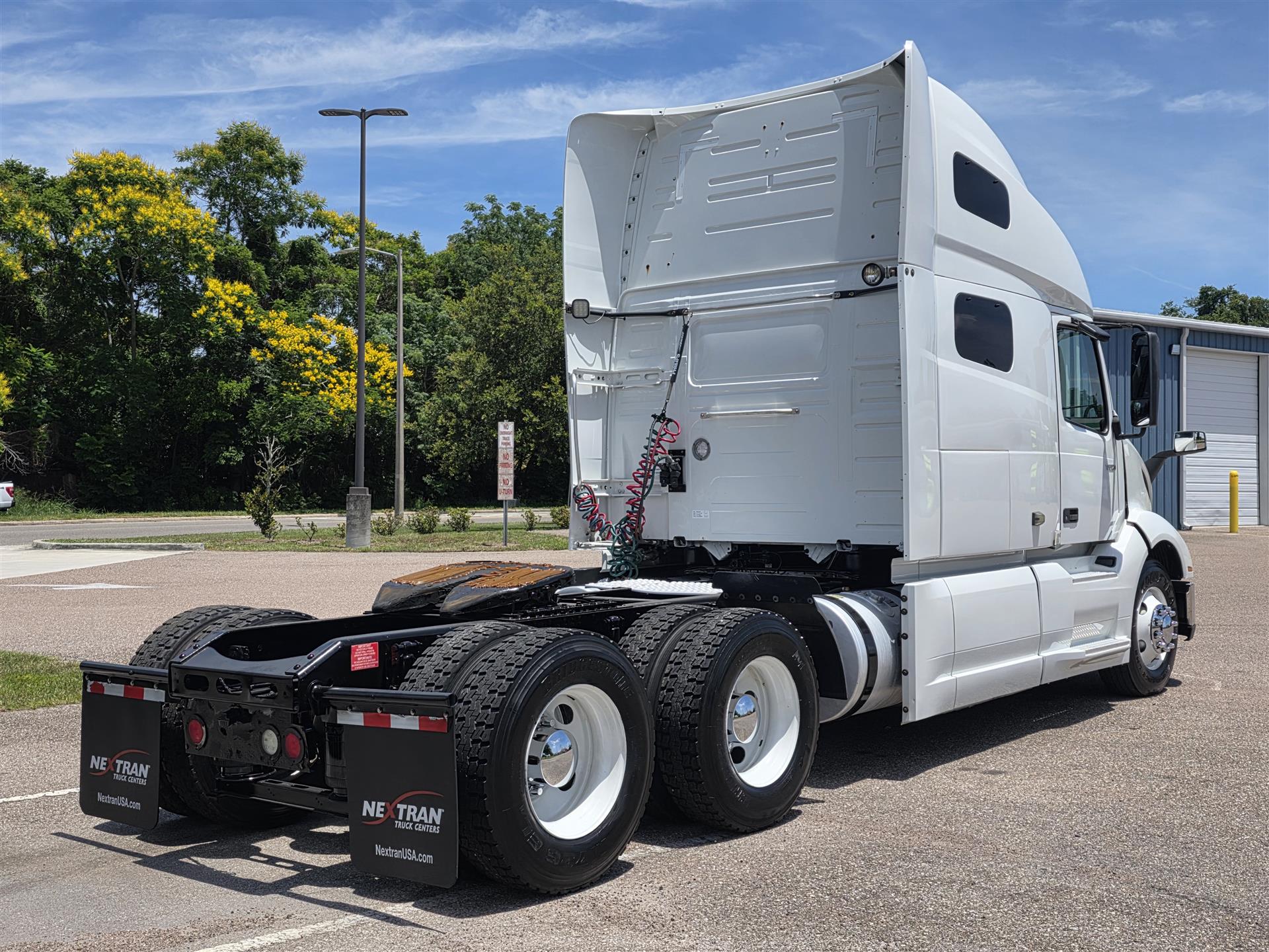 2019 Volvo VNL 760 in Orlando, FL — photo 6