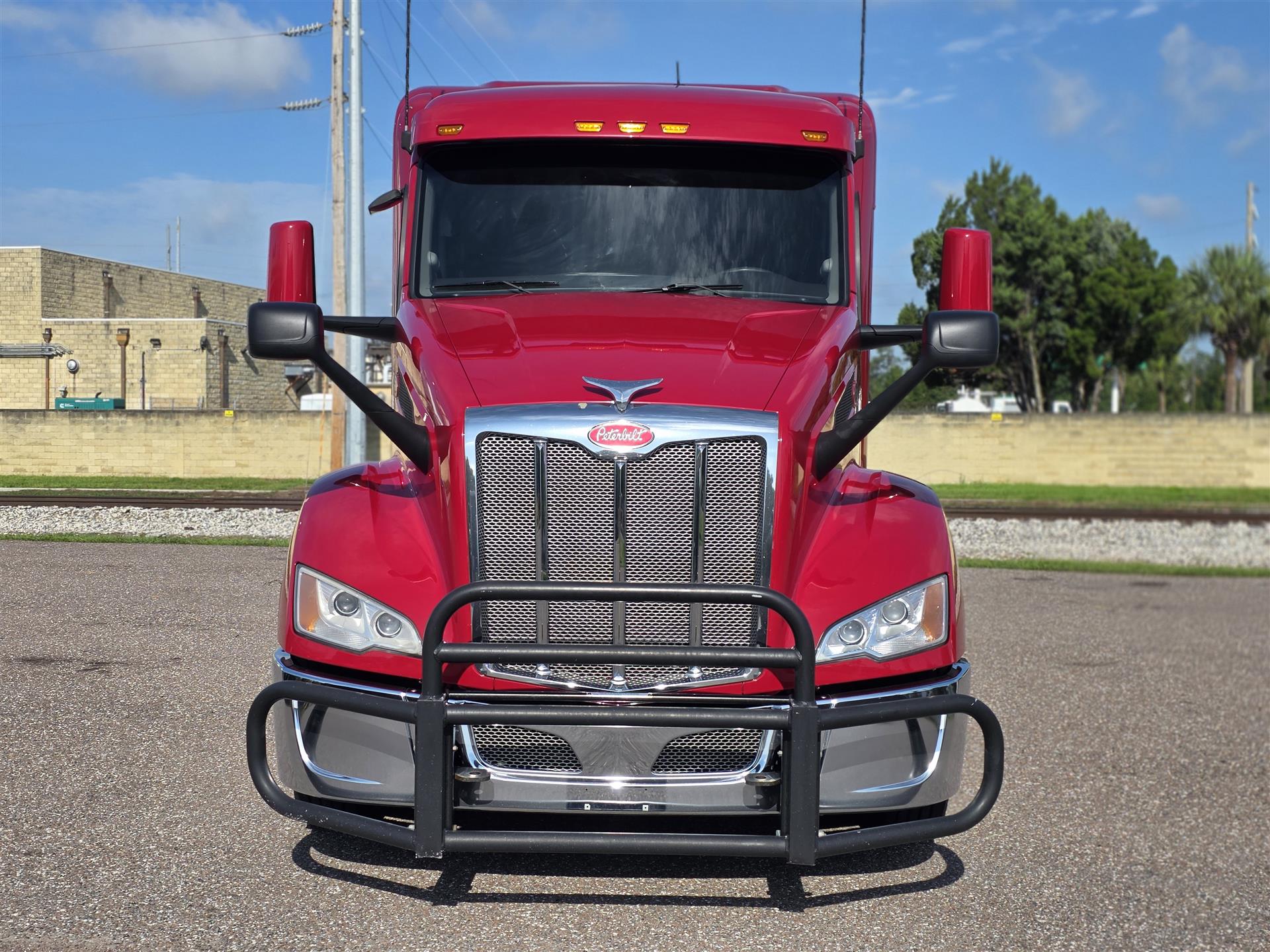 2023 Peterbilt 579 in Commerce City, CO — photo 8