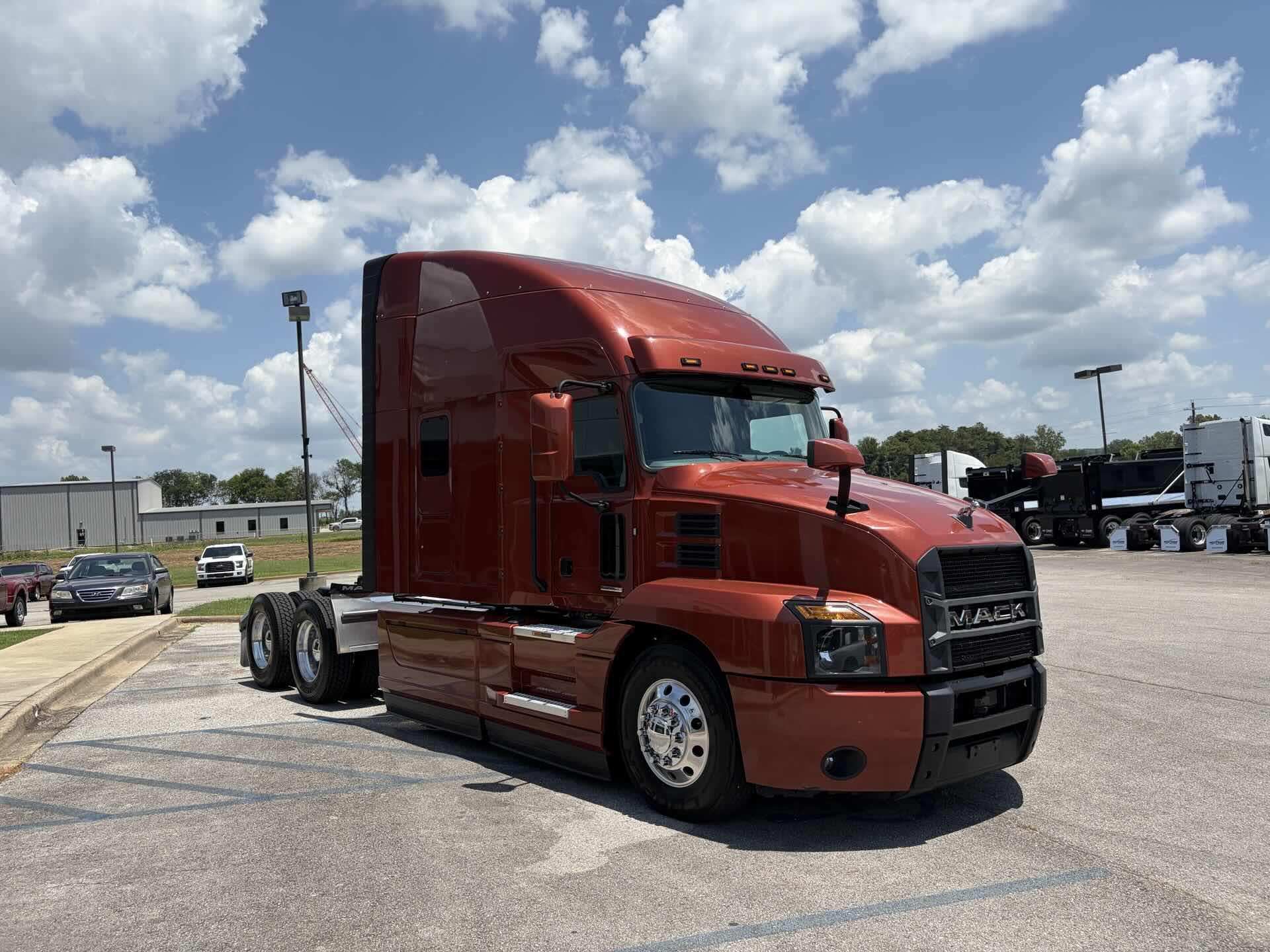 2024 Mack Anthem in Fultondale, AL — photo 3