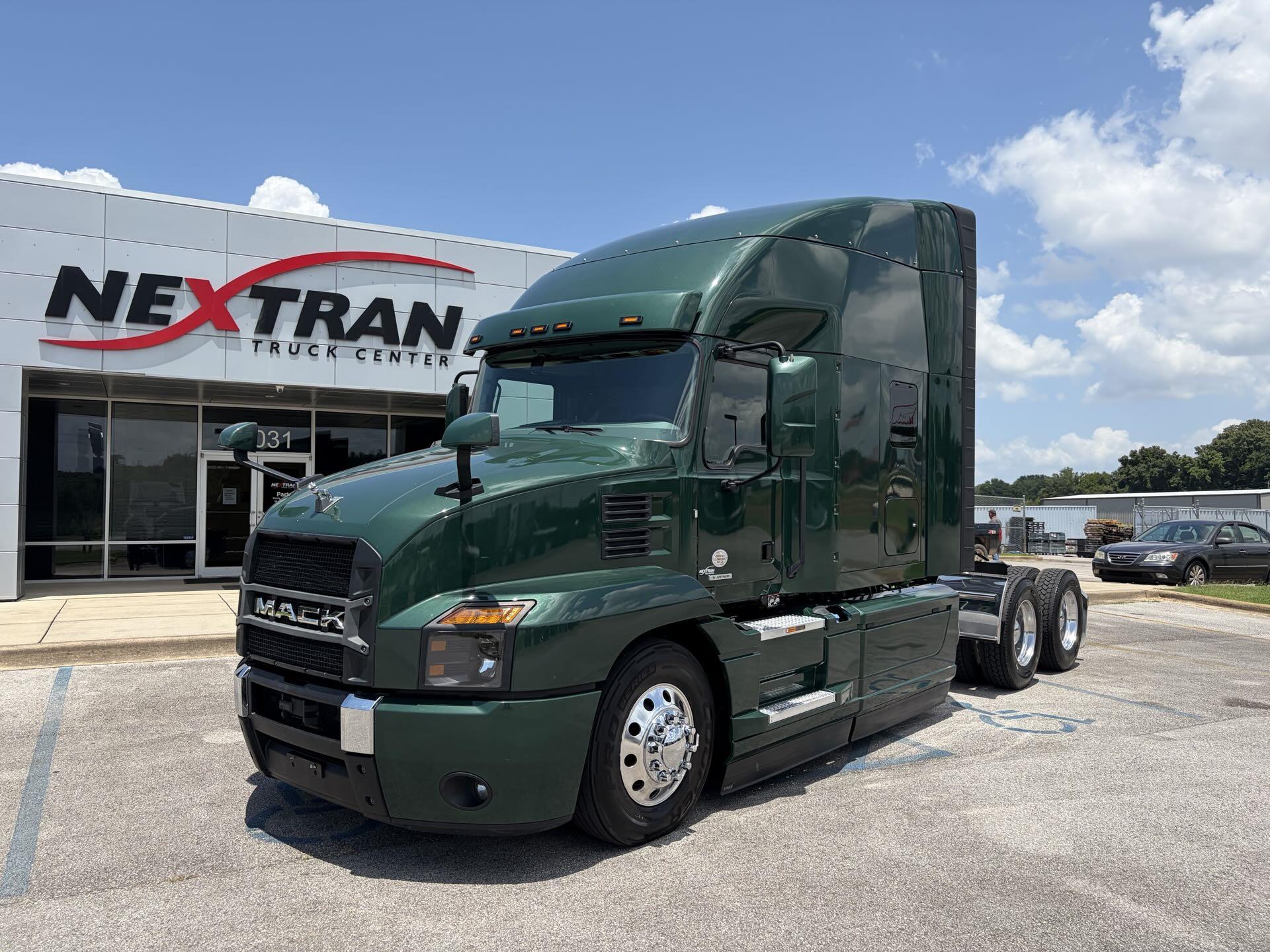 2024 Mack AN64T