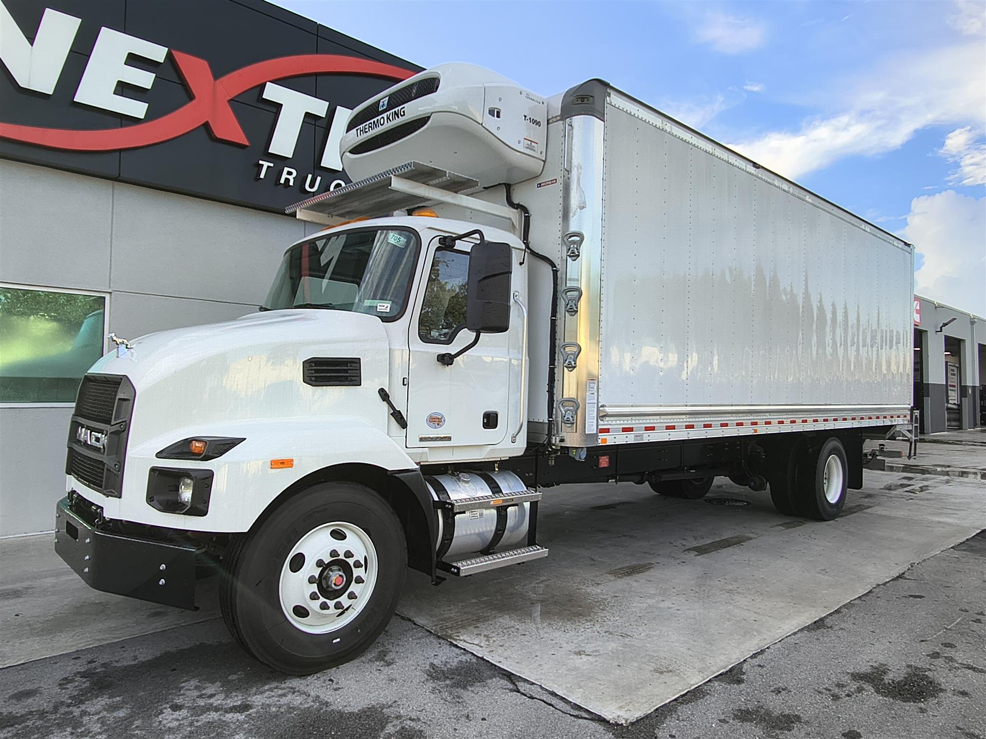2026 Mack MD6 42R