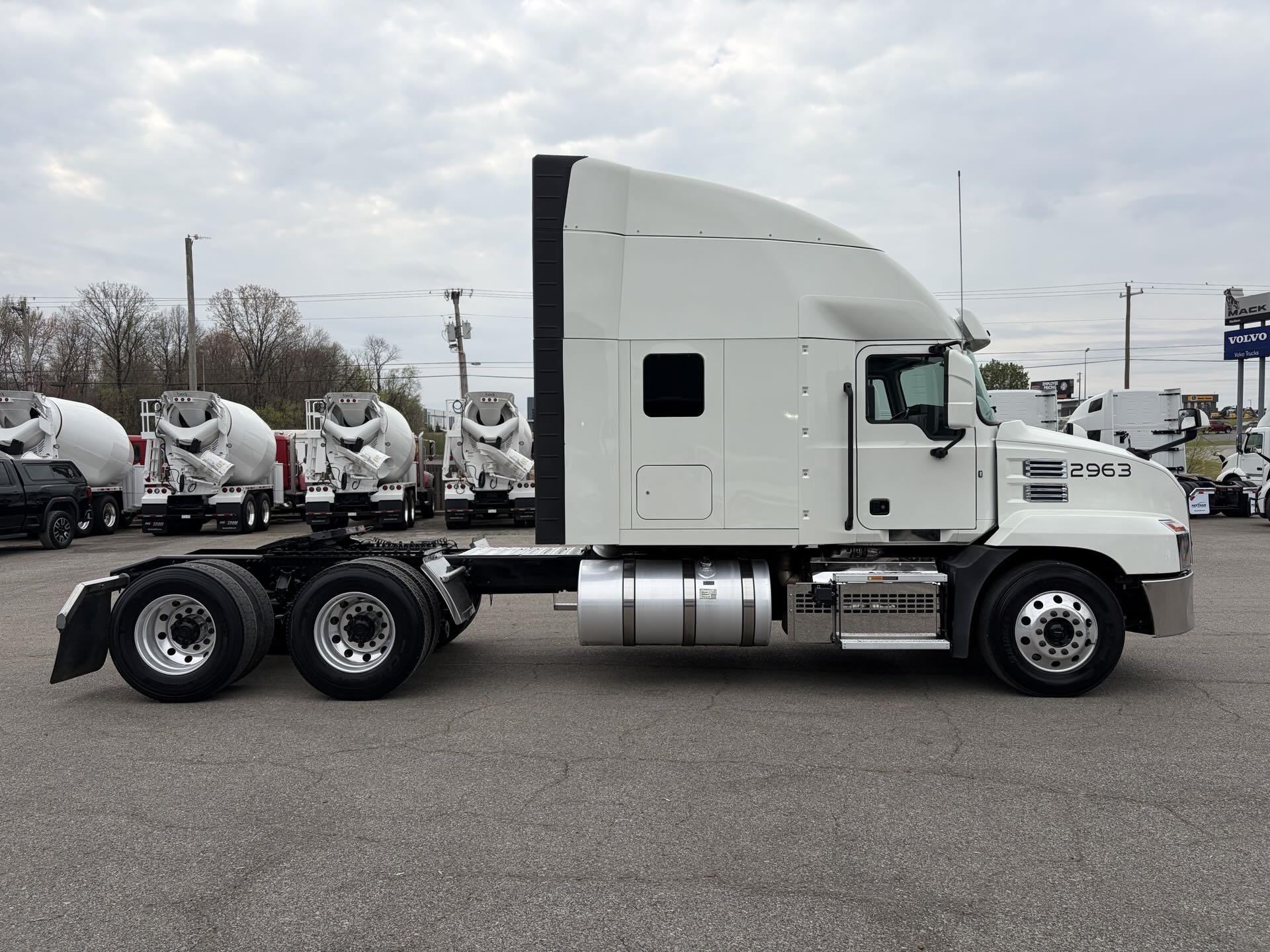 2022 Mack Anthem in Fultondale, AL — photo 4