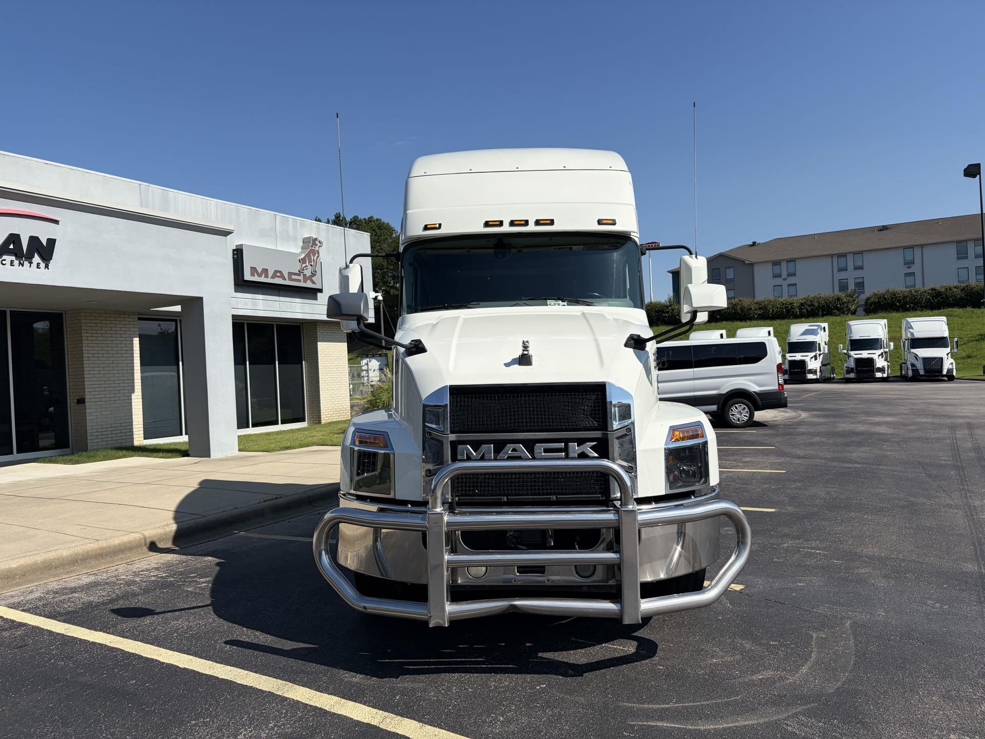2022 Mack Anthem in Fultondale, AL — photo 2