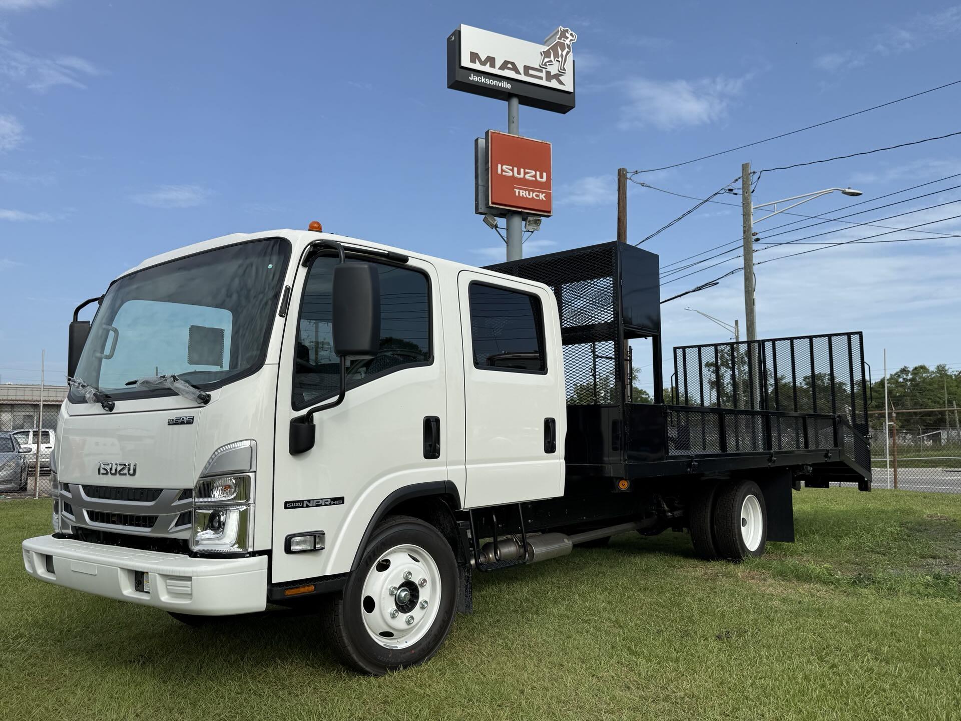 2027 Isuzu NPR-1G404