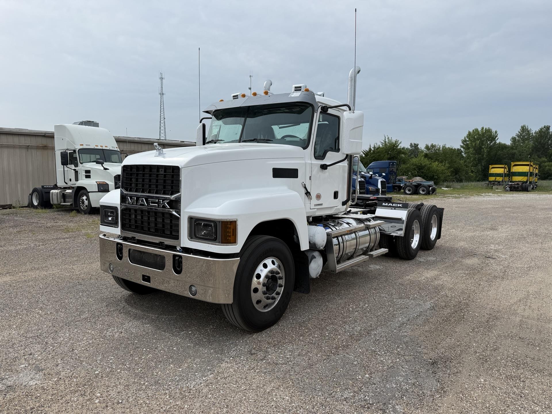 2027 Mack PI64T