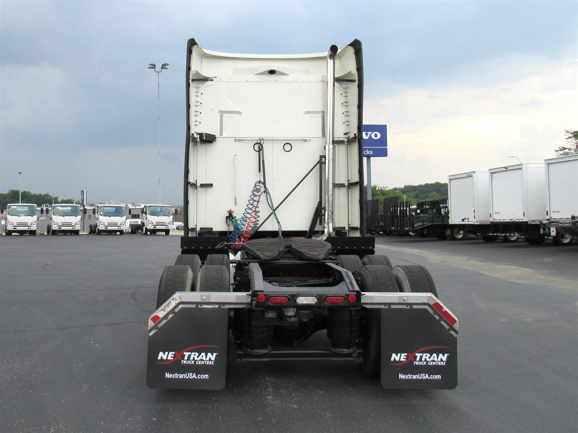 2023 Mack Anthem in Kansas City, MO — photo 5
