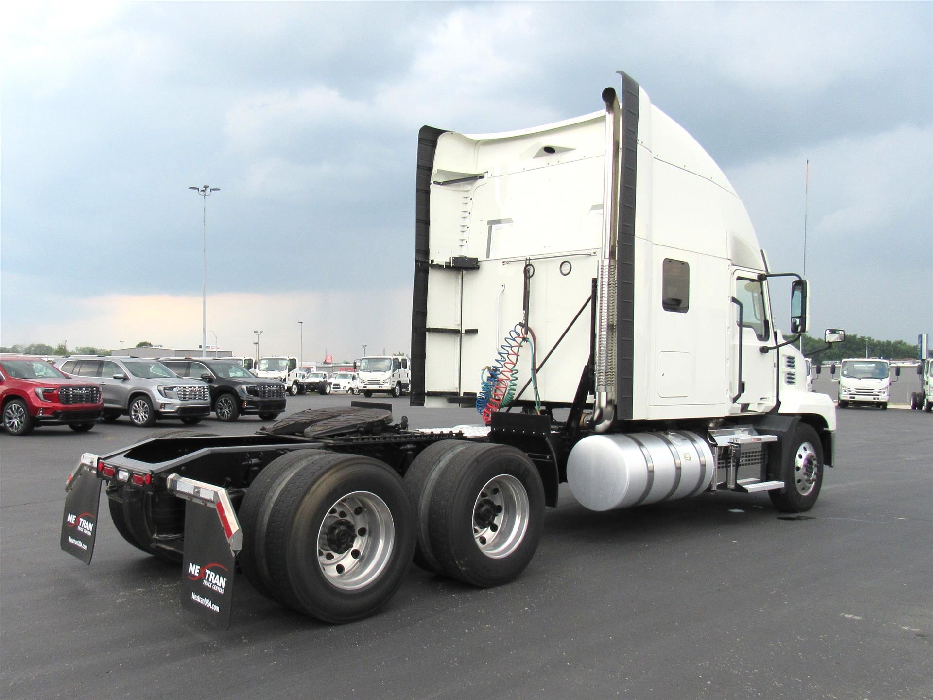2023 Mack Anthem in Kansas City, MO — photo 6