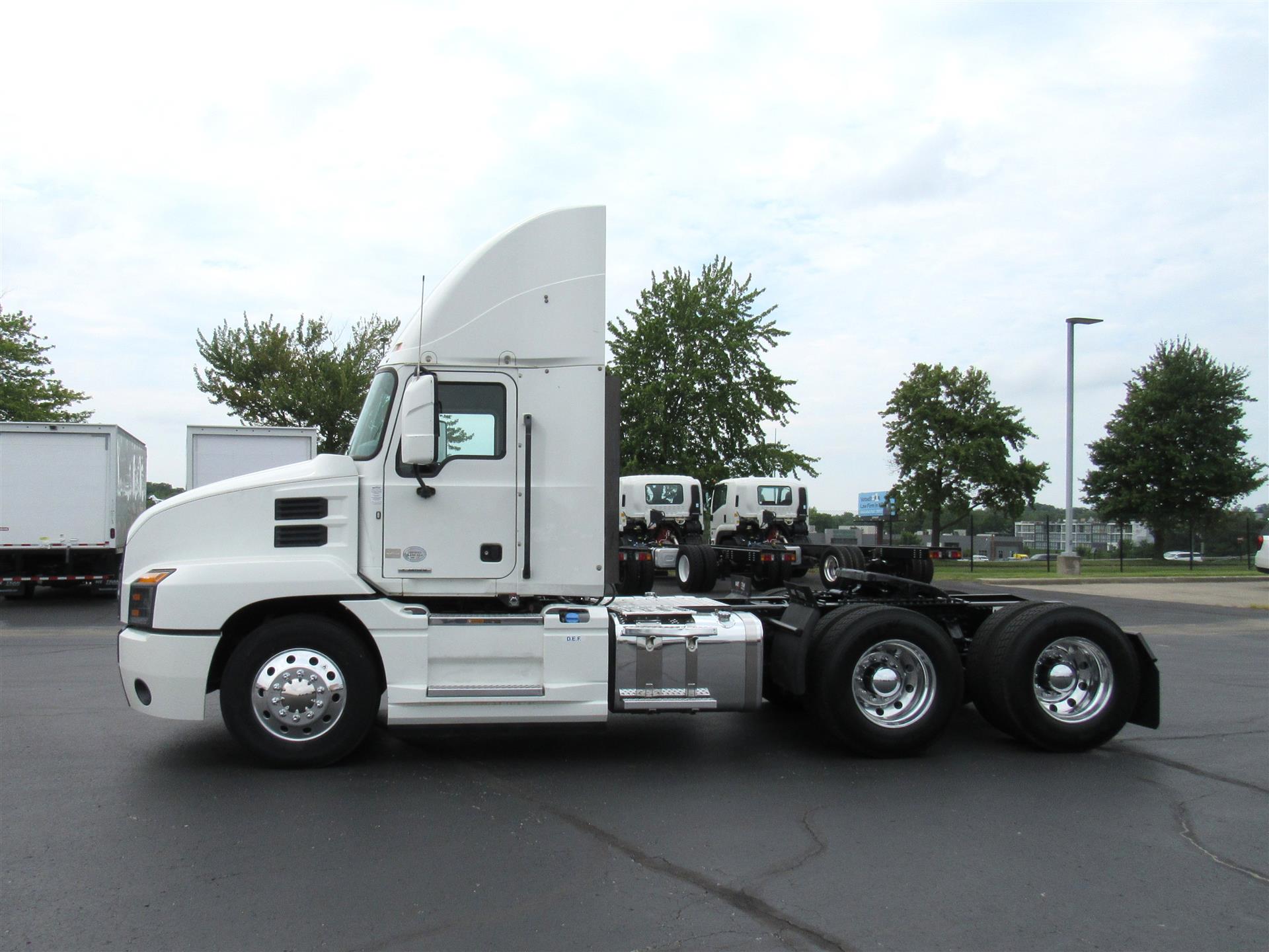 2020 Mack Anthem in Kansas City, MO — photo 2