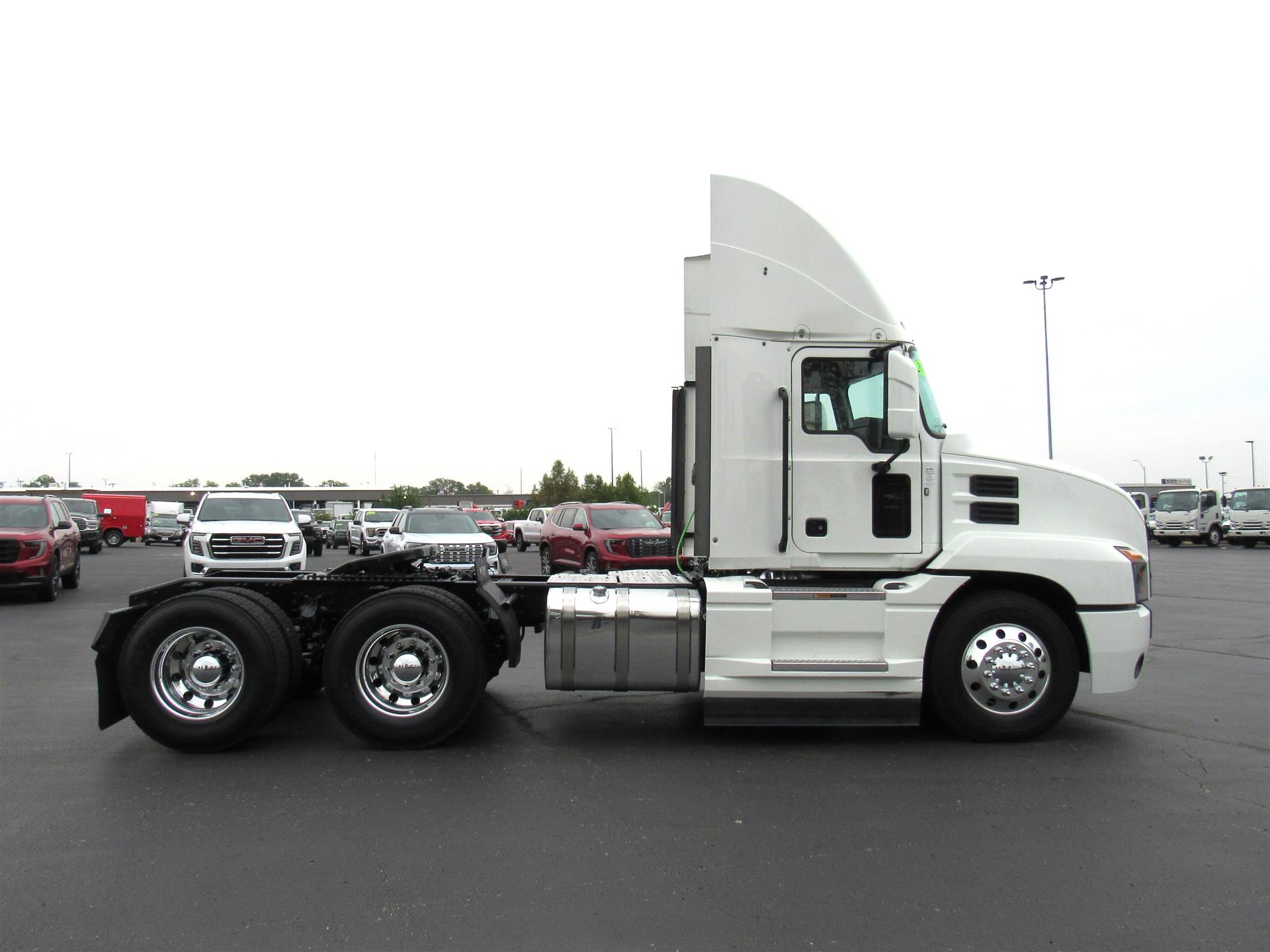 2020 Mack Anthem in Kansas City, MO — photo 6
