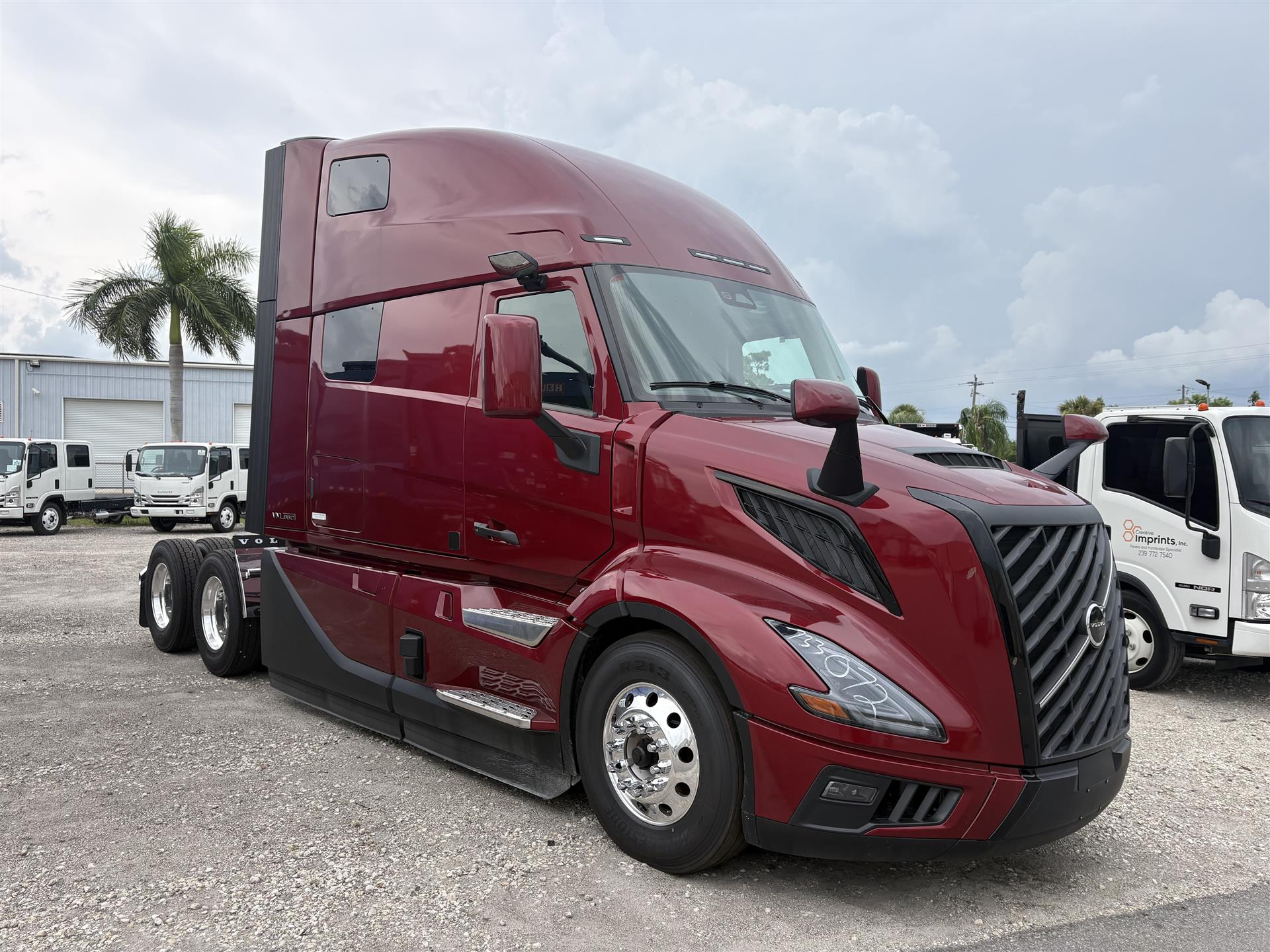 2027 Volvo VNL64T860