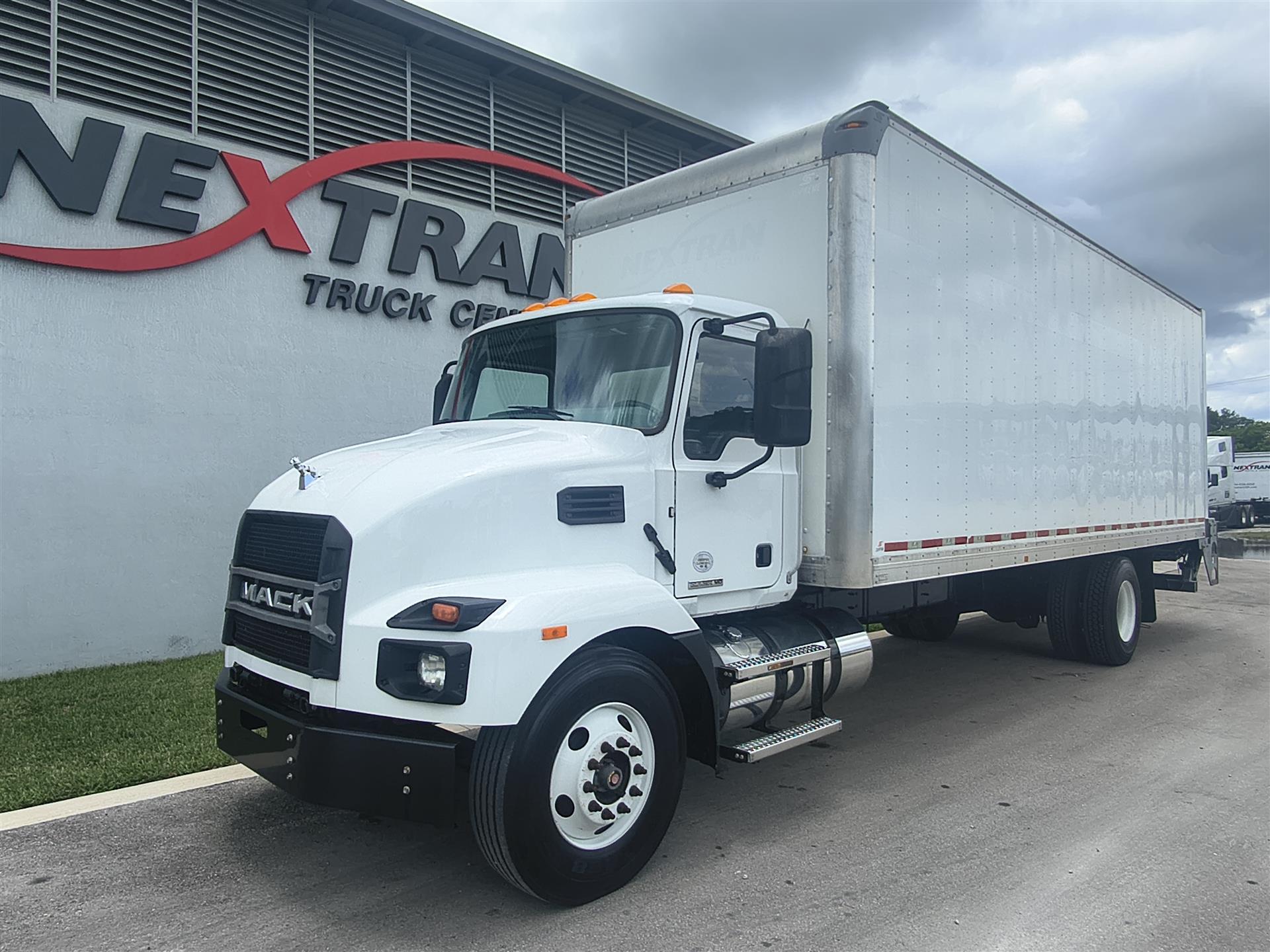 2022 Mack MD6 42R