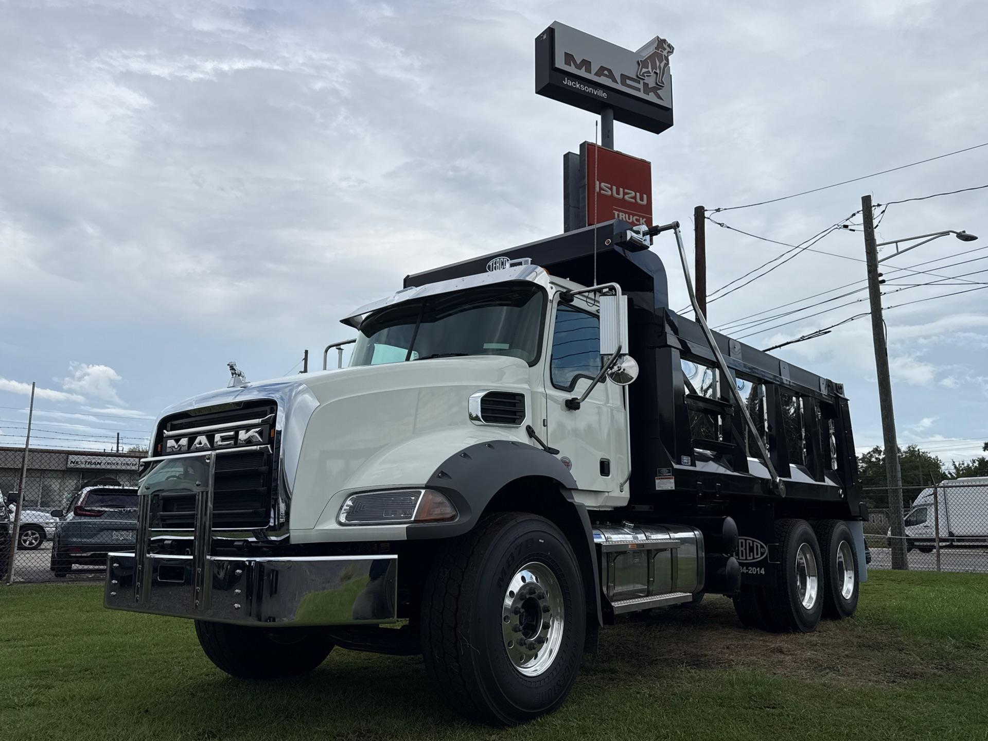 2026 Mack GR64BR