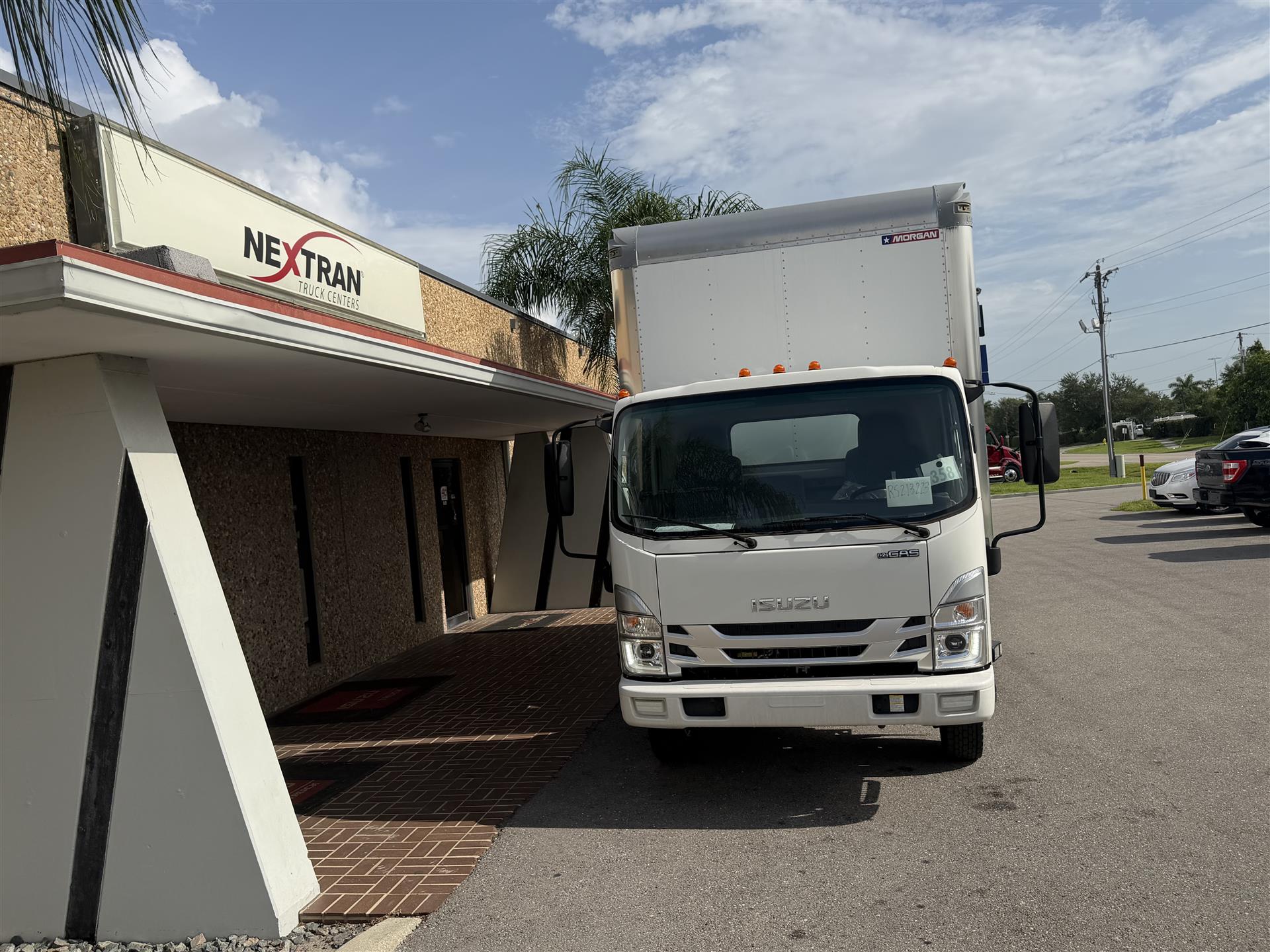 2024 Isuzu NPR-1F304