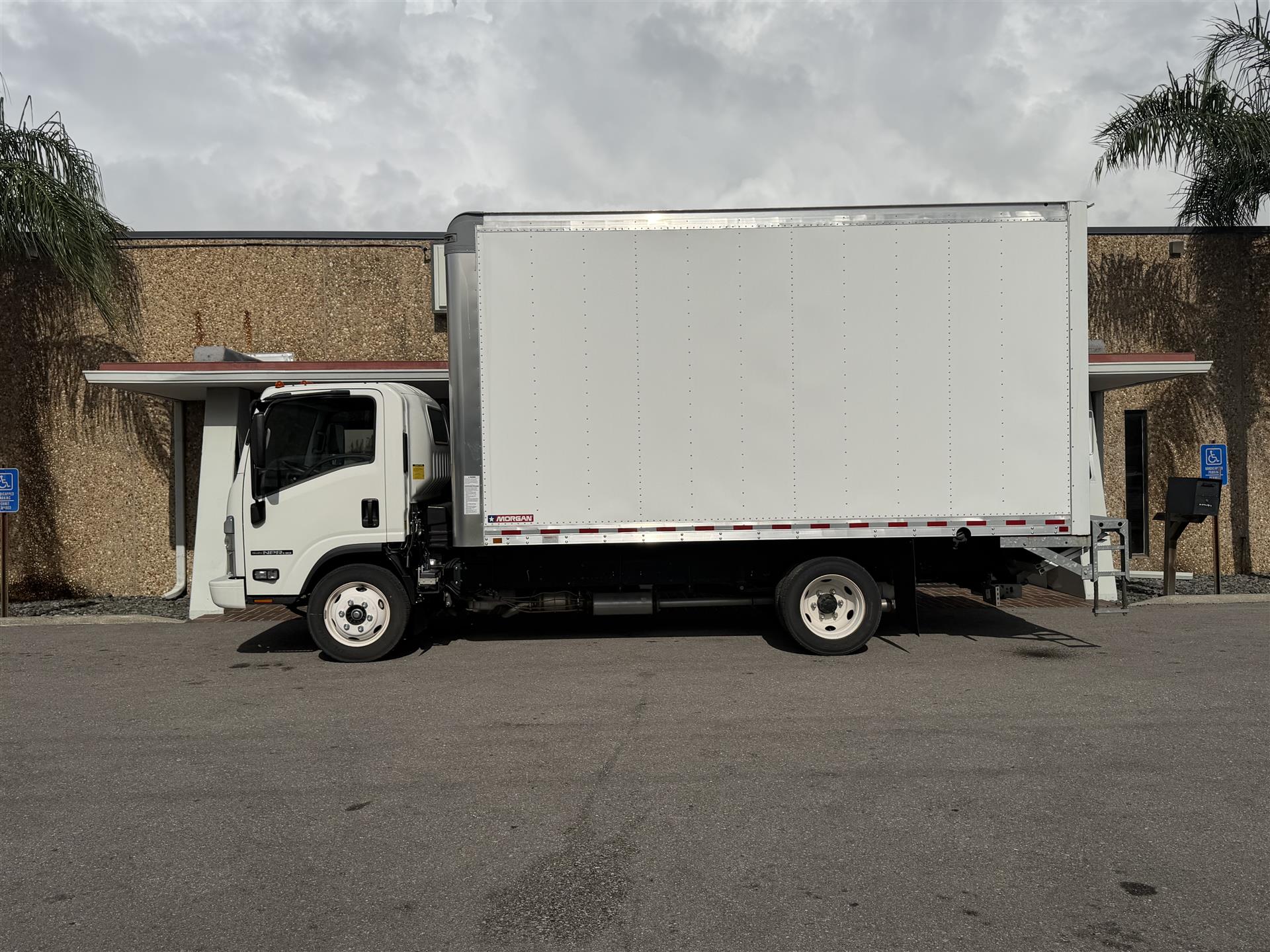 2024 Isuzu NPR in Fort Myers, FL — photo 3