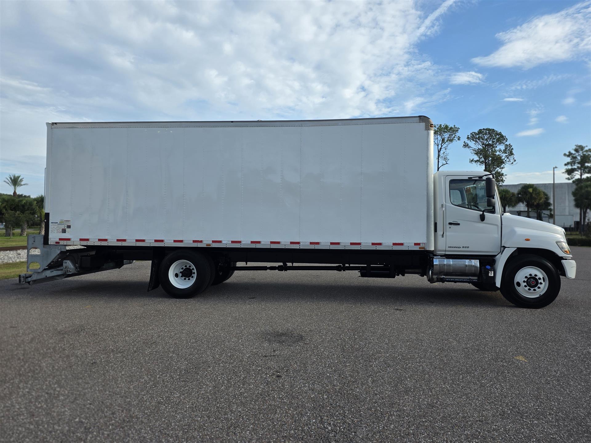 2020 Hino 268 in Orlando, FL — photo 8