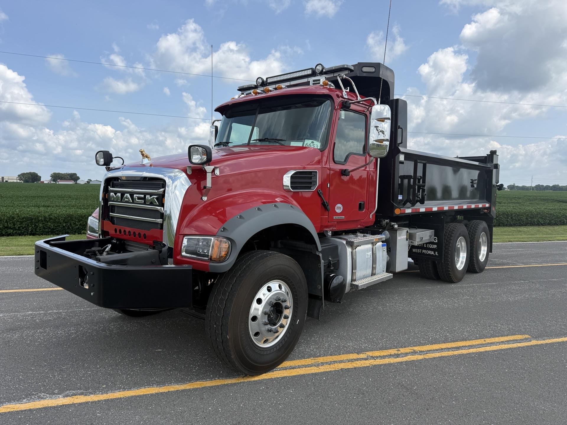 2026 Mack GR64FR