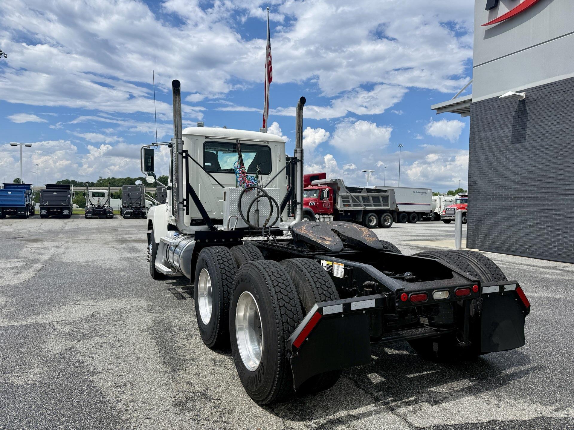 2021 Mack Pinnacle in Duluth, GA — photo 4