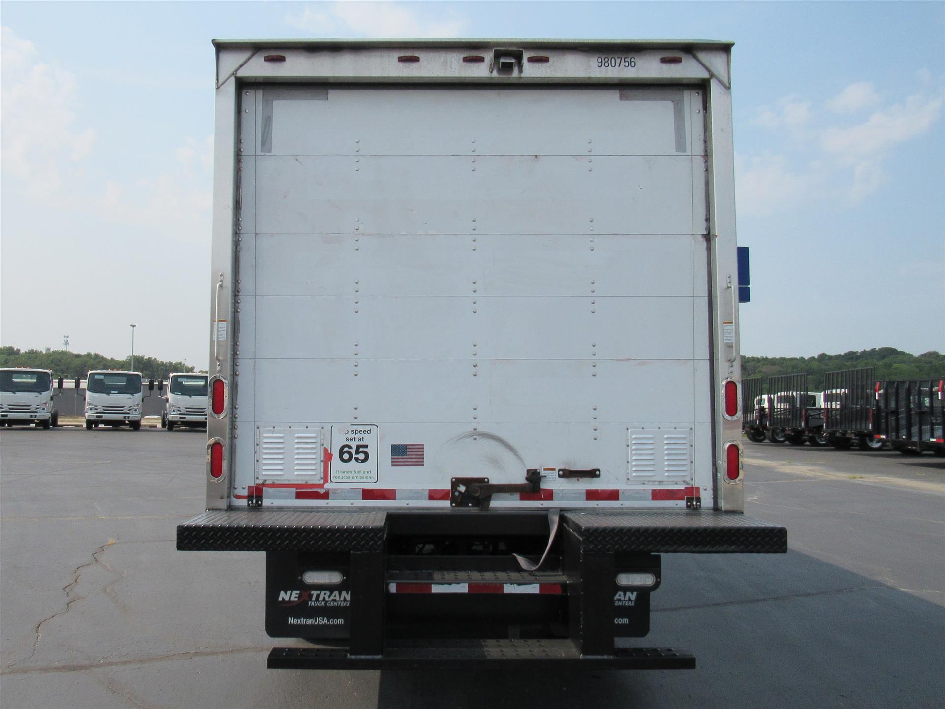 2018 Hino 195 in Kansas City, MO — photo 4