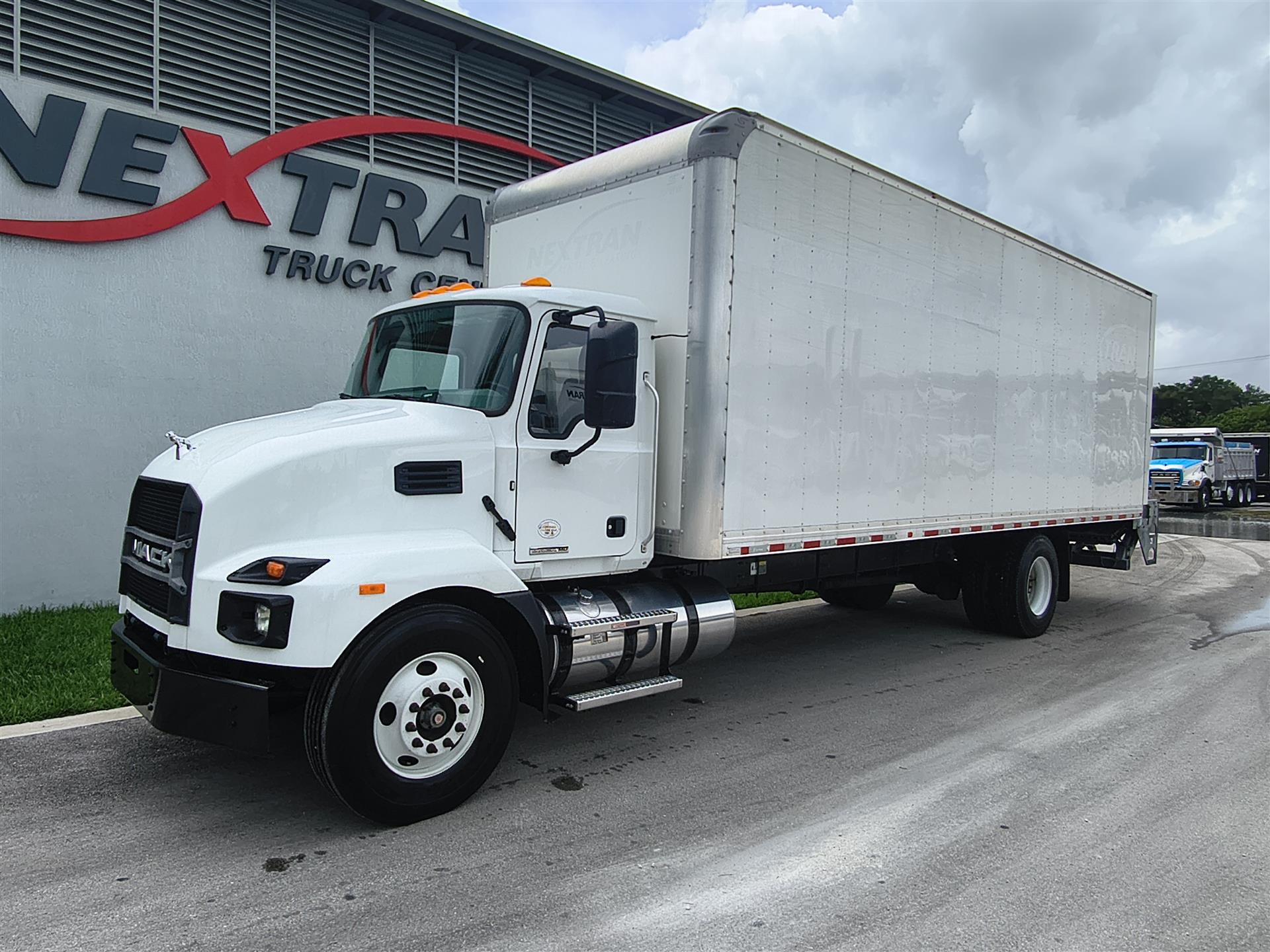 2022 Mack MD6 42R