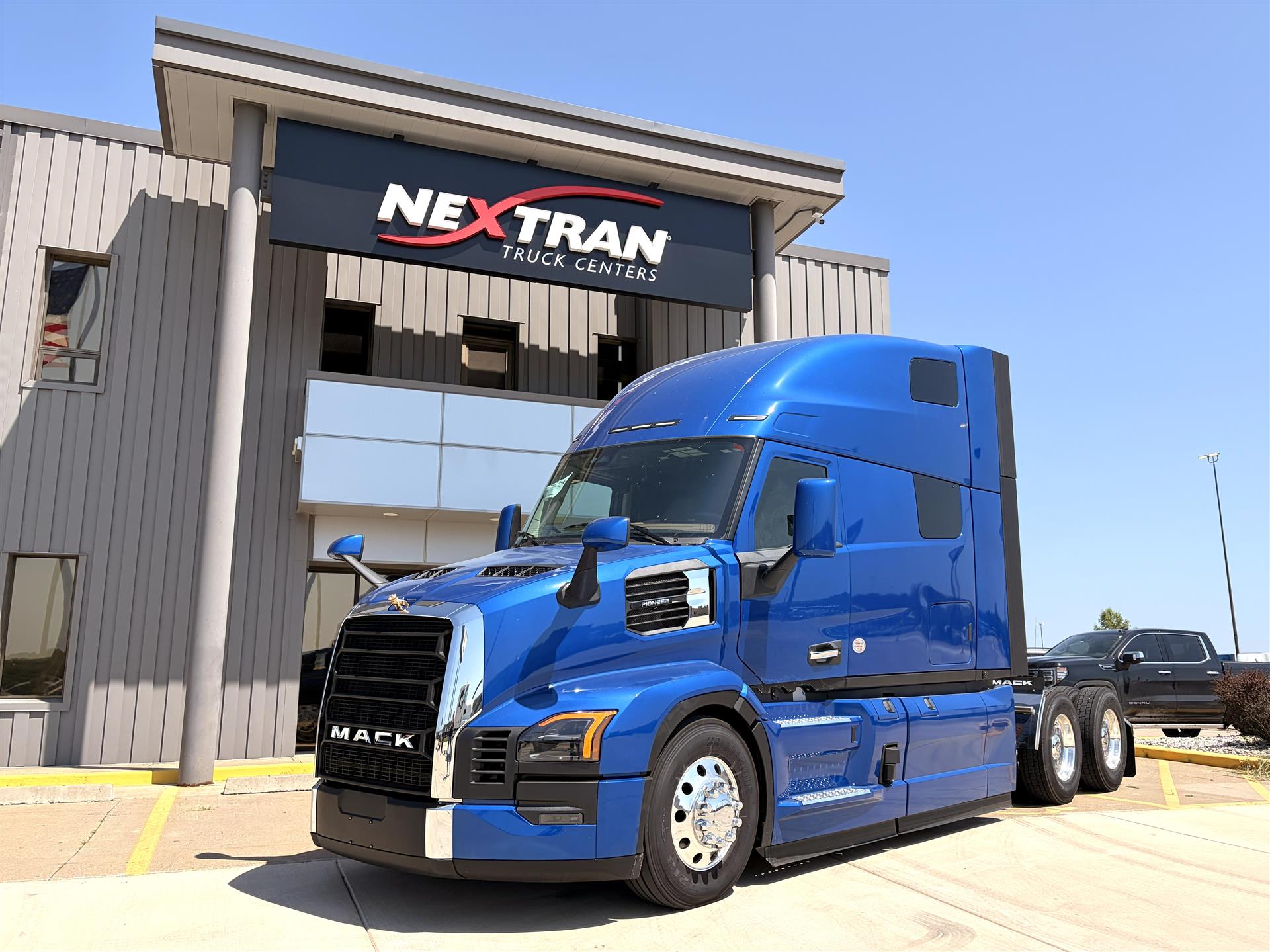 2027 Mack PR64T 76