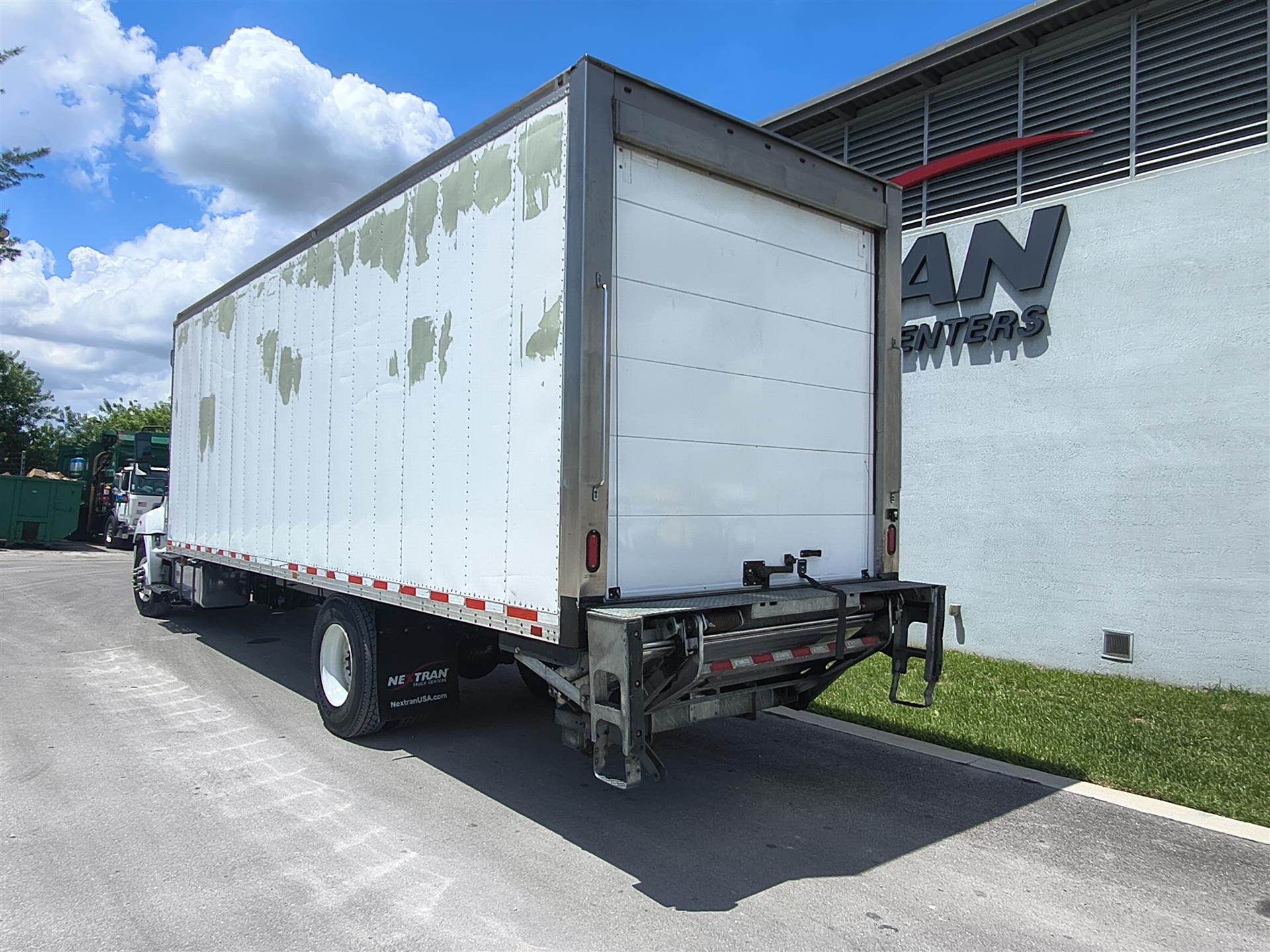 2020 Hino 338 in Fort Lauderdale, FL — photo 8