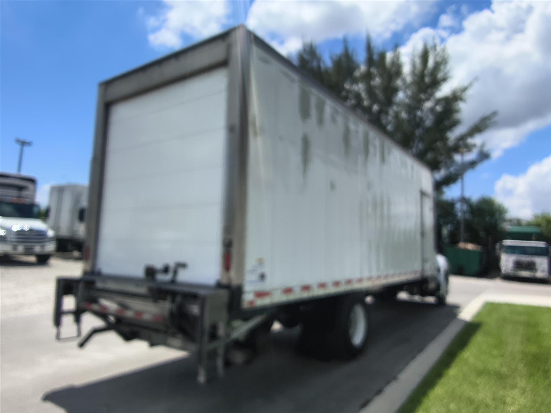 2020 Hino 338 in Fort Lauderdale, FL — photo 4