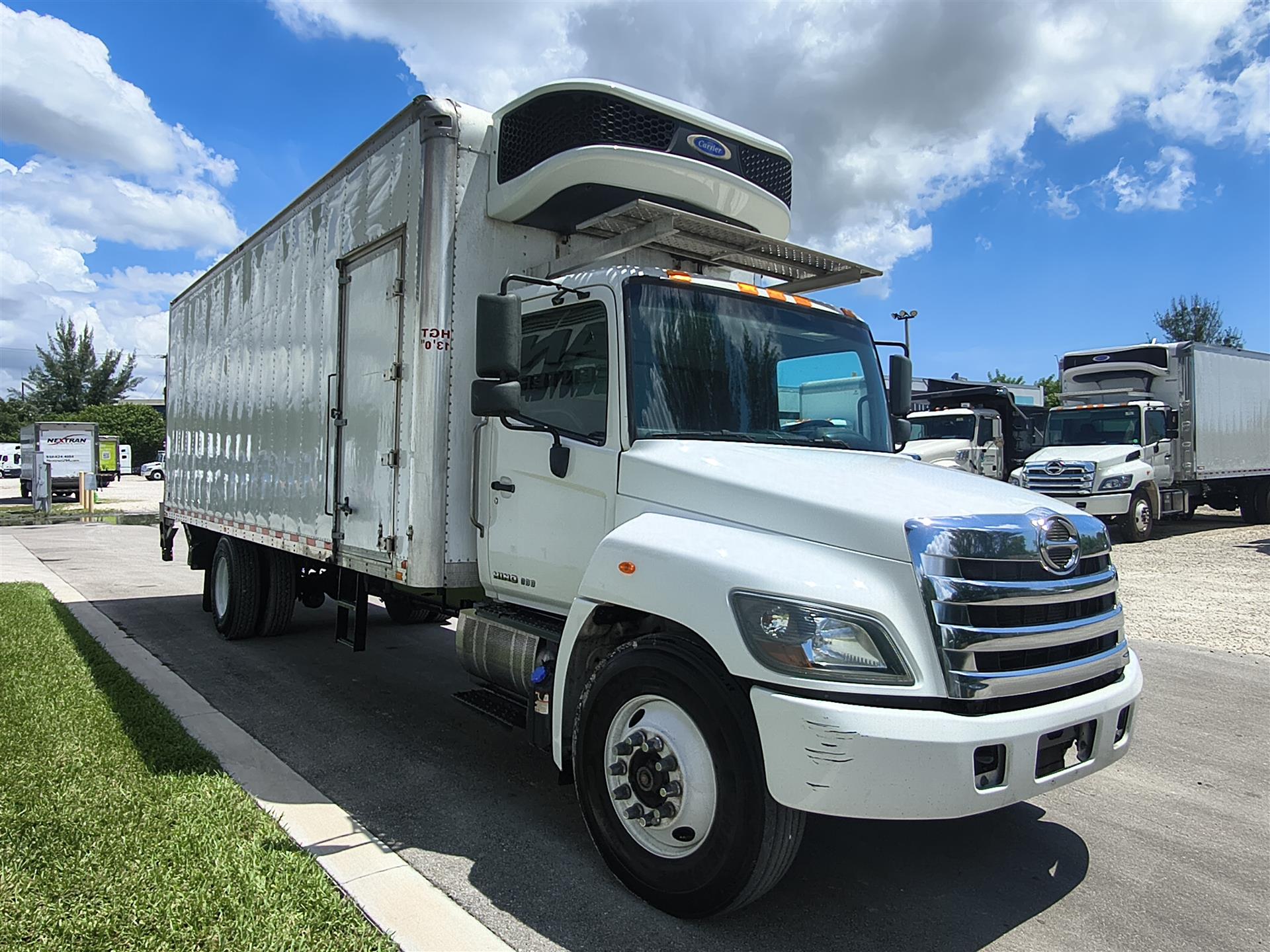 2020 Hino 338 in Fort Lauderdale, FL — photo 3