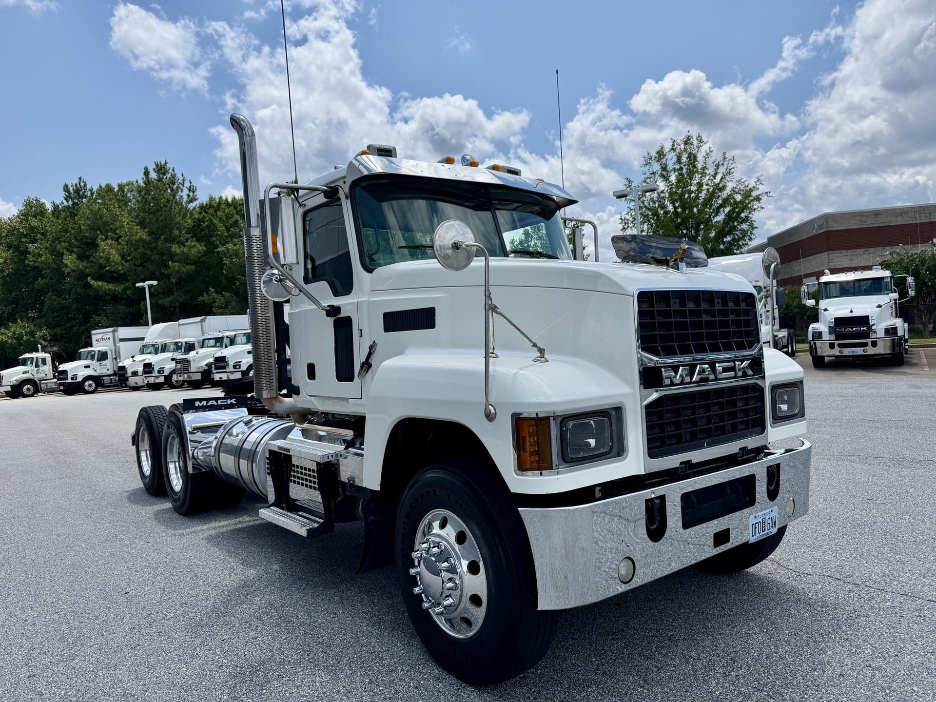 2020 Mack Pinnacle in Duluth, GA — photo 8
