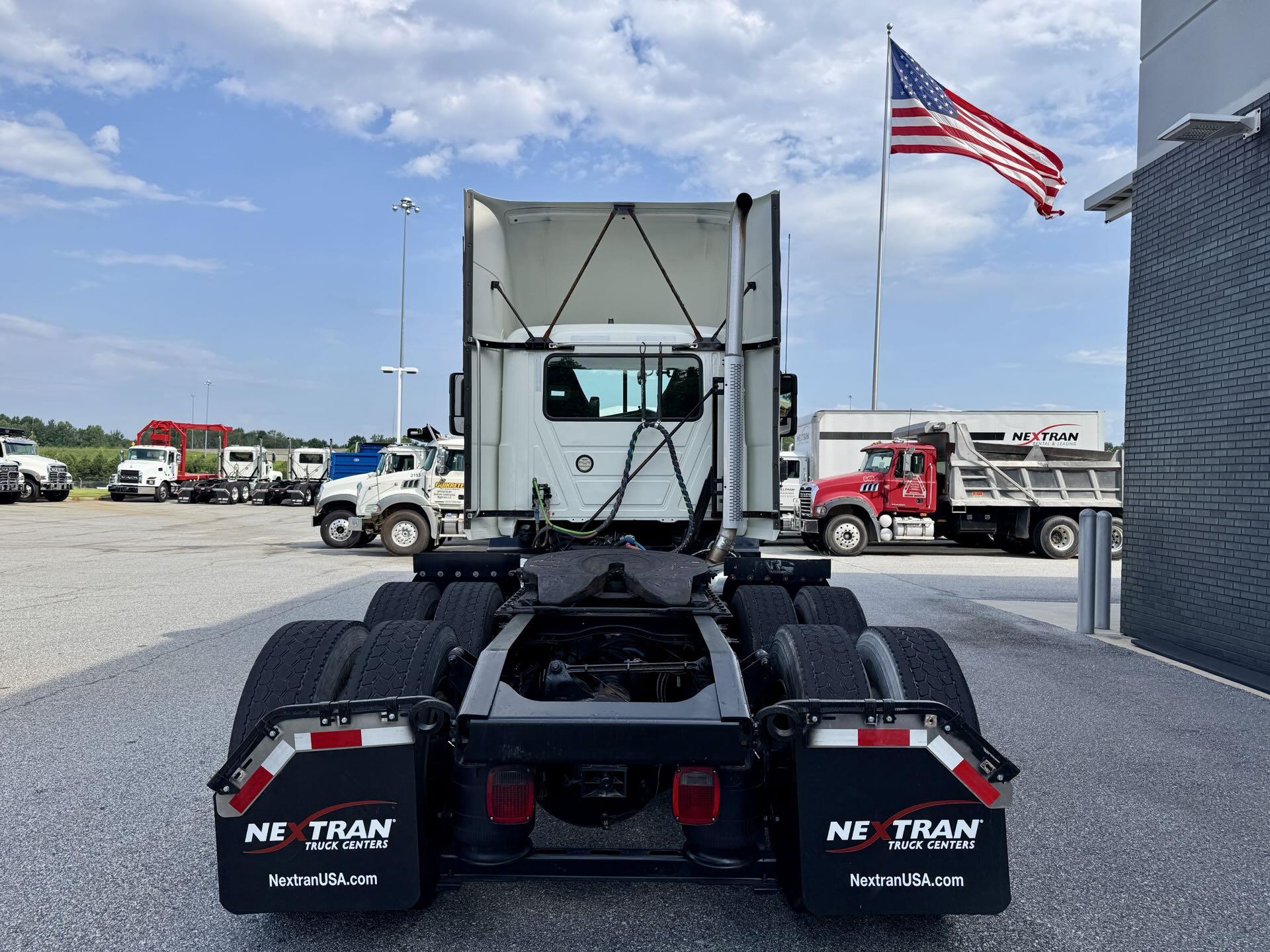 2022 Mack Anthem in Duluth, GA — photo 4