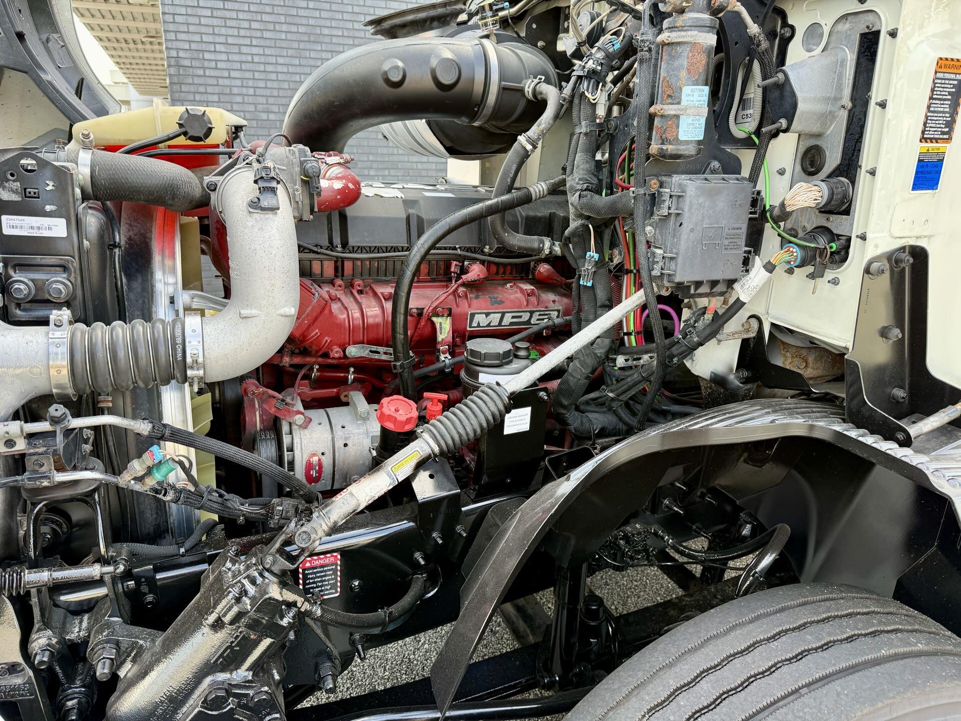 2022 Mack Anthem in Duluth, GA — photo 8
