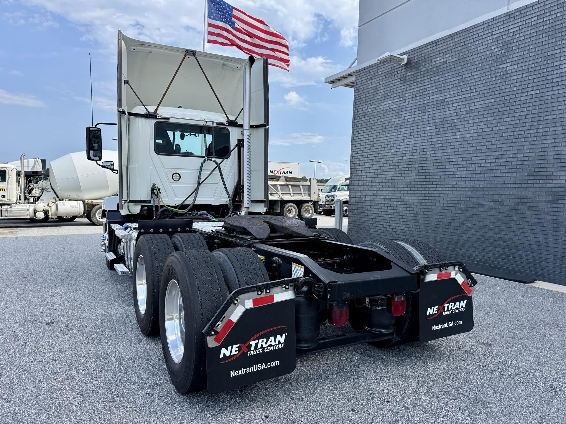 2022 Mack Anthem in Duluth, GA — photo 3