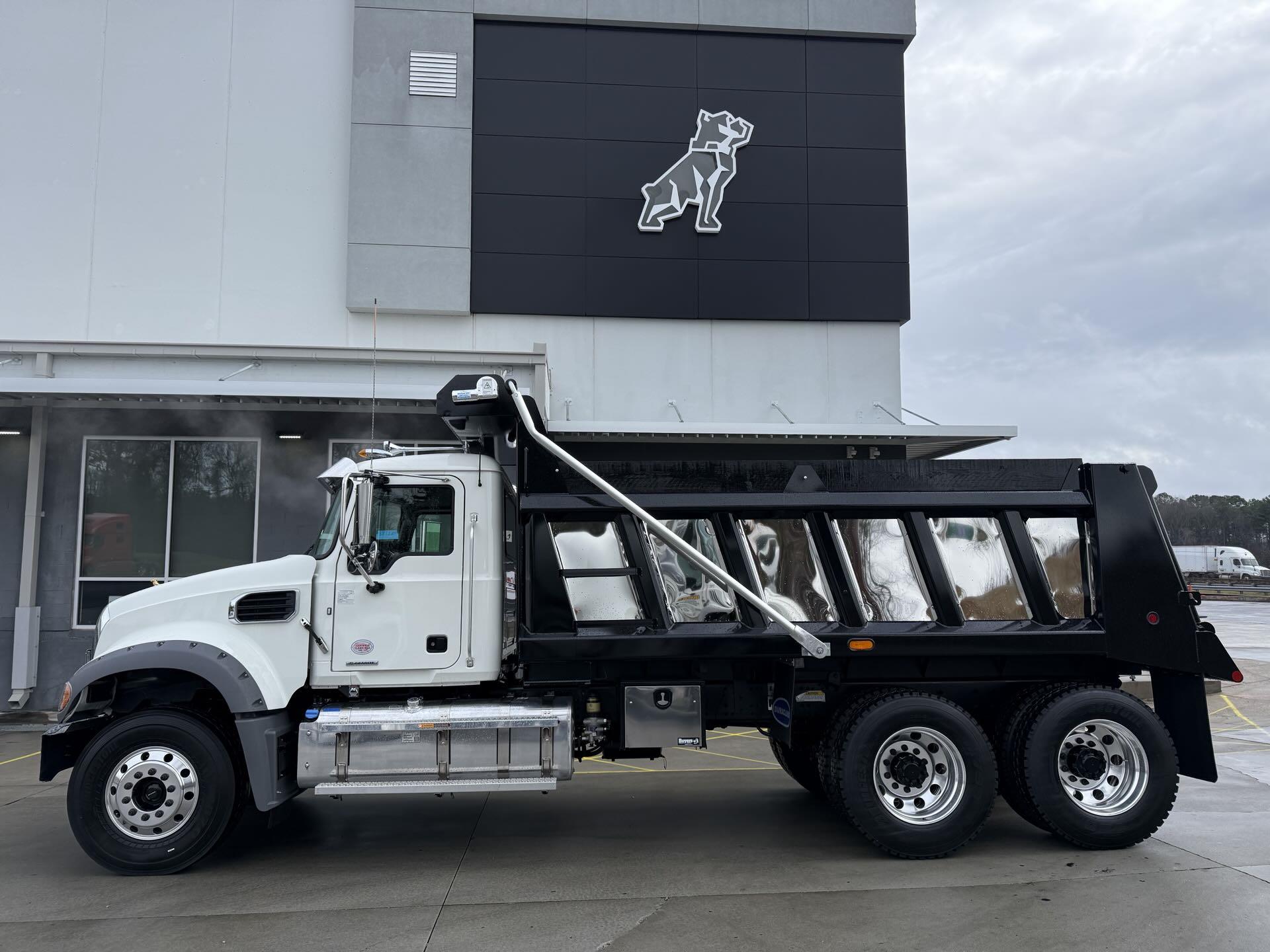 2027 Mack GR64F