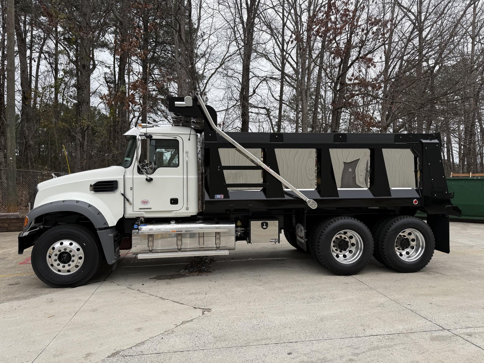 2027 Mack GR64F