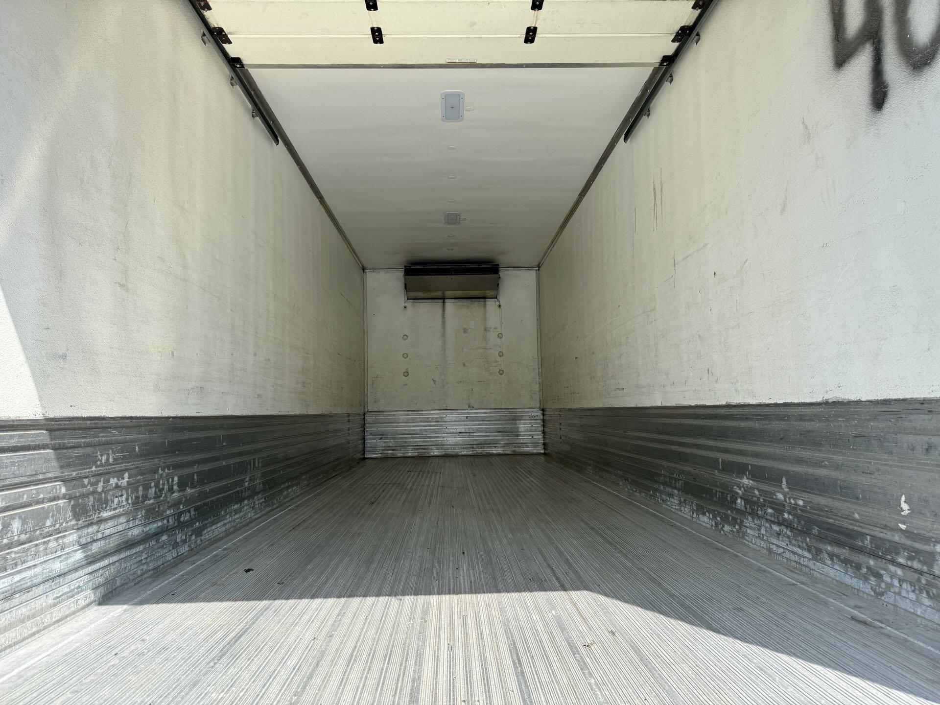 2021 Hino 268 in Duluth, GA — photo 6