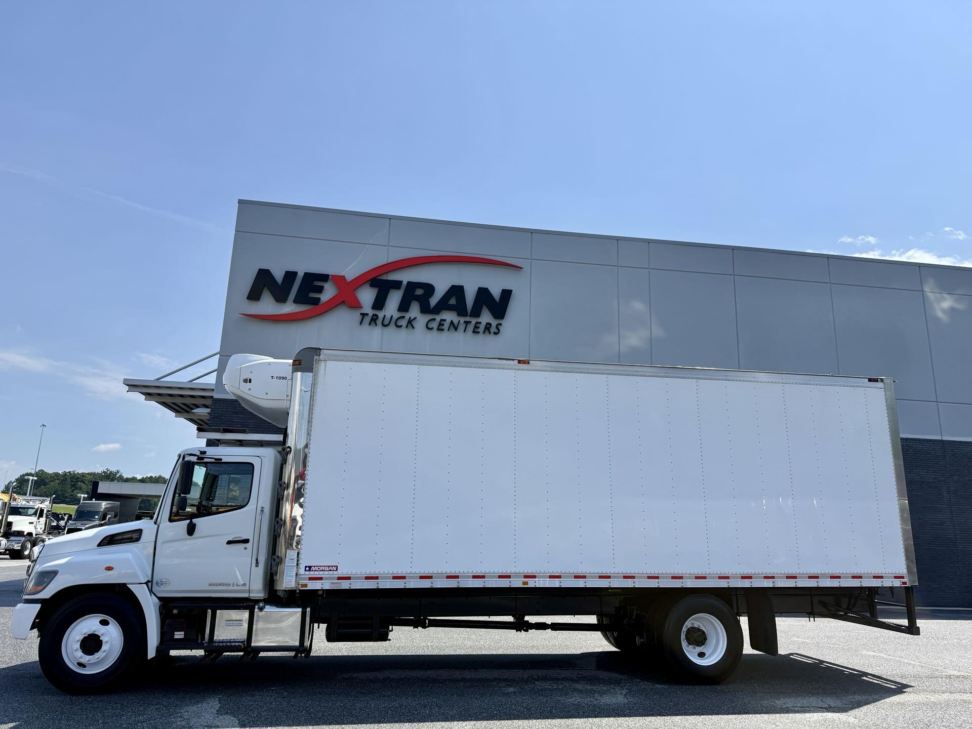 2021 Hino 268 in Duluth, GA — photo 2