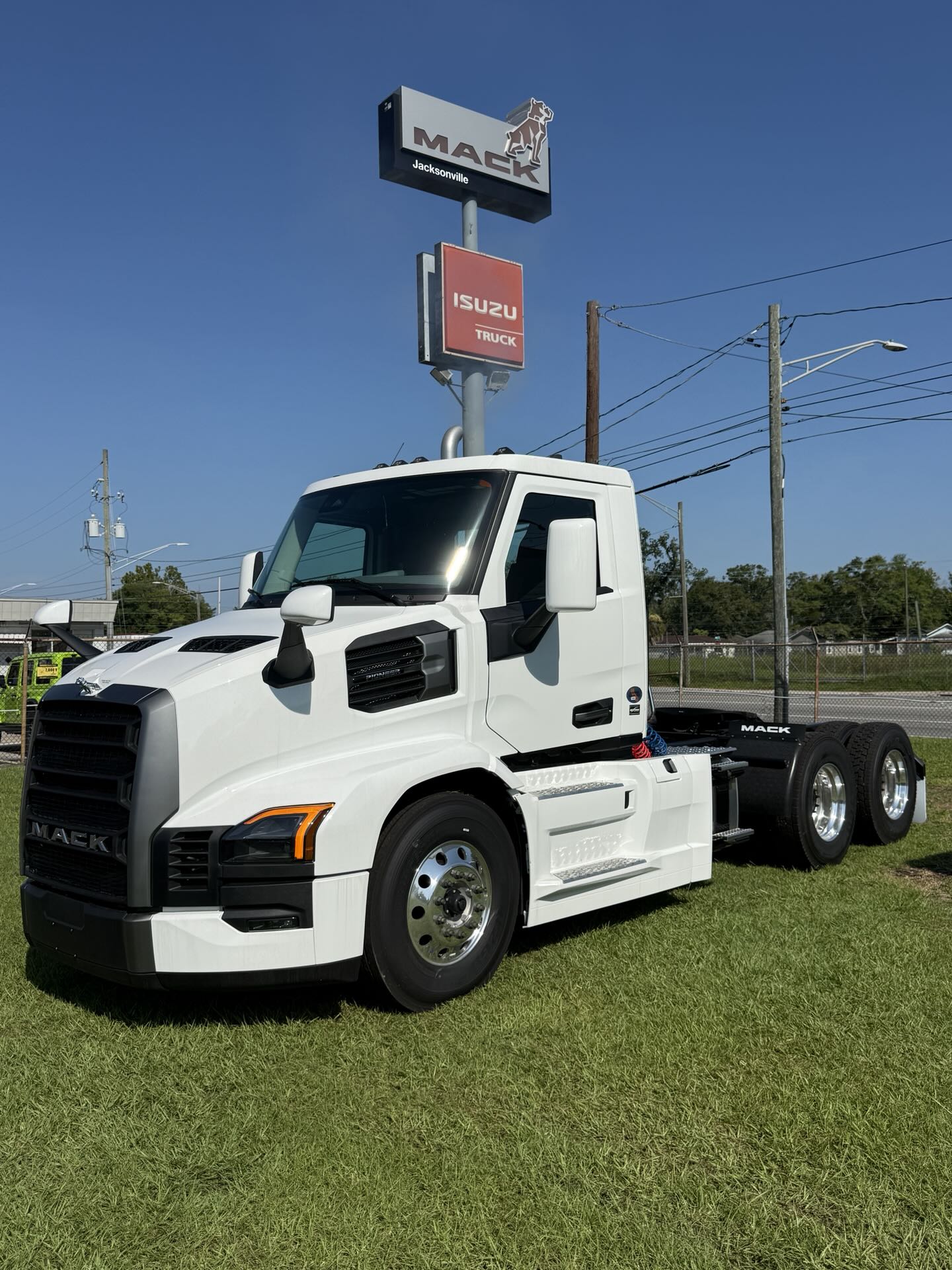 2027 Mack AN64T