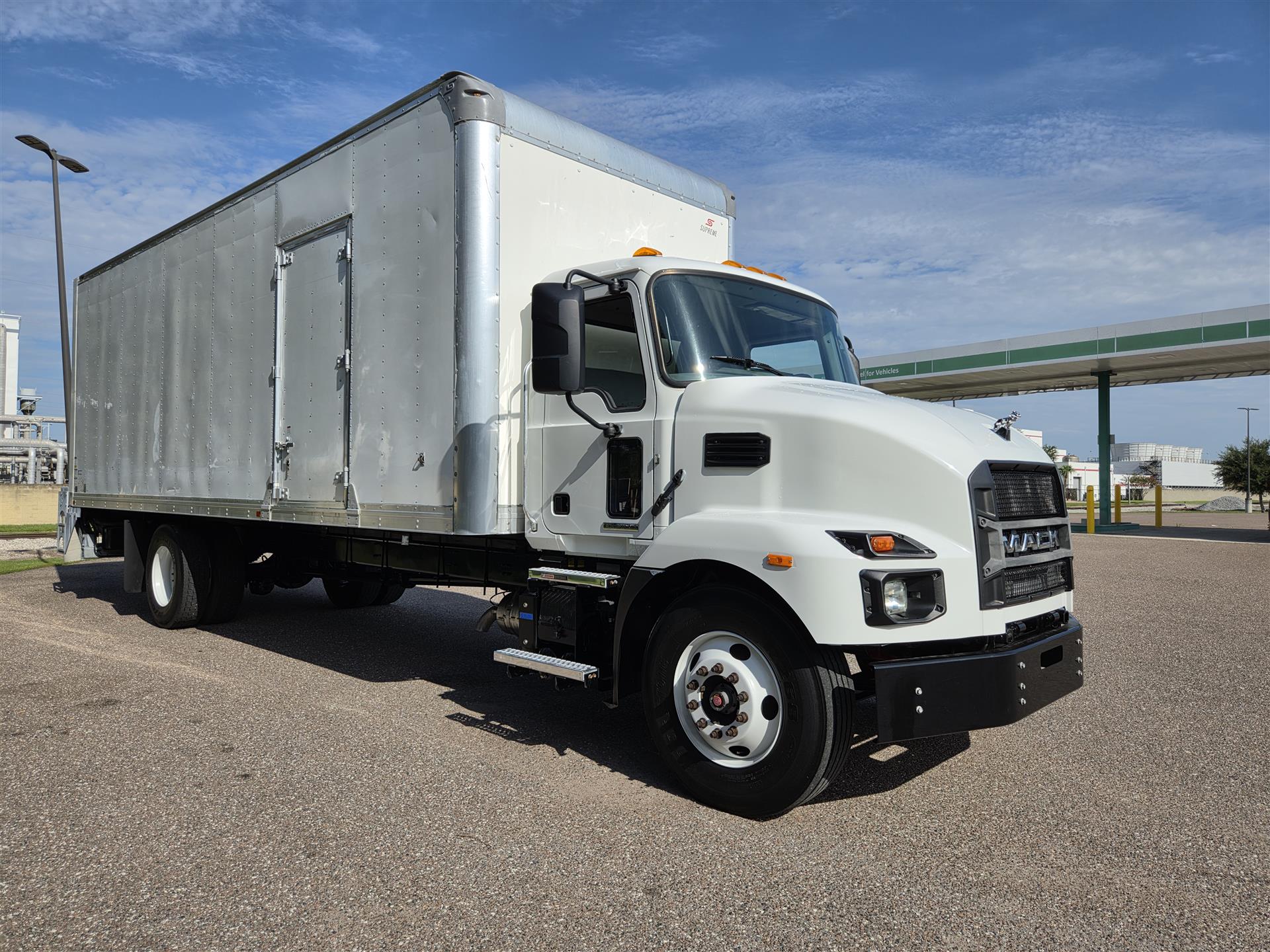 2022 Mack in Orlando, FL — photo 2
