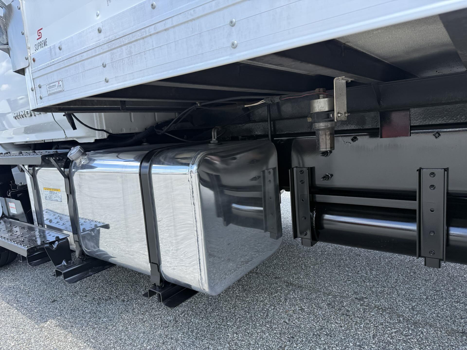 2021 Hino 268 in Duluth, GA — photo 3