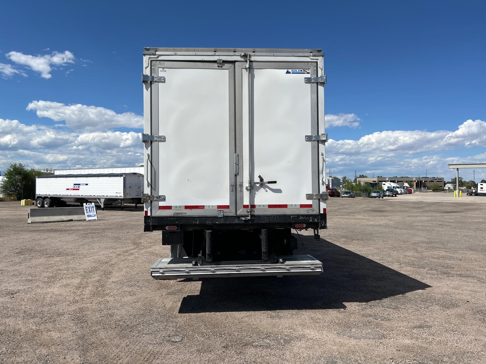 2021 Hino 268 in Commerce City, CO — photo 5