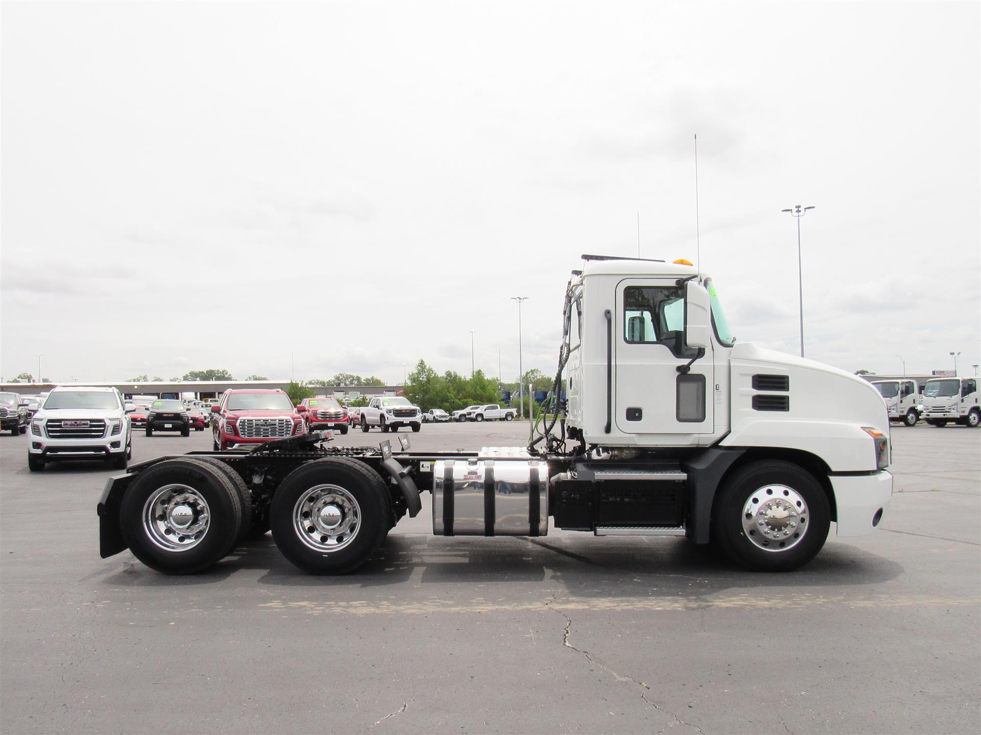 2020 Mack Anthem in Tampa, FL — photo 2