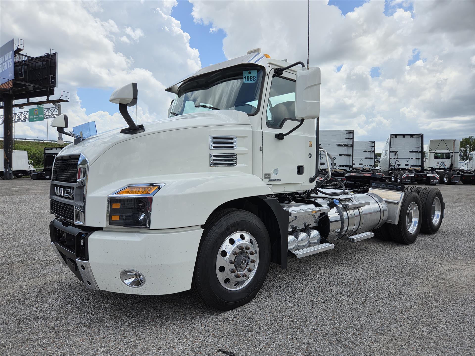 2019 Mack Anthem in Orlando, FL