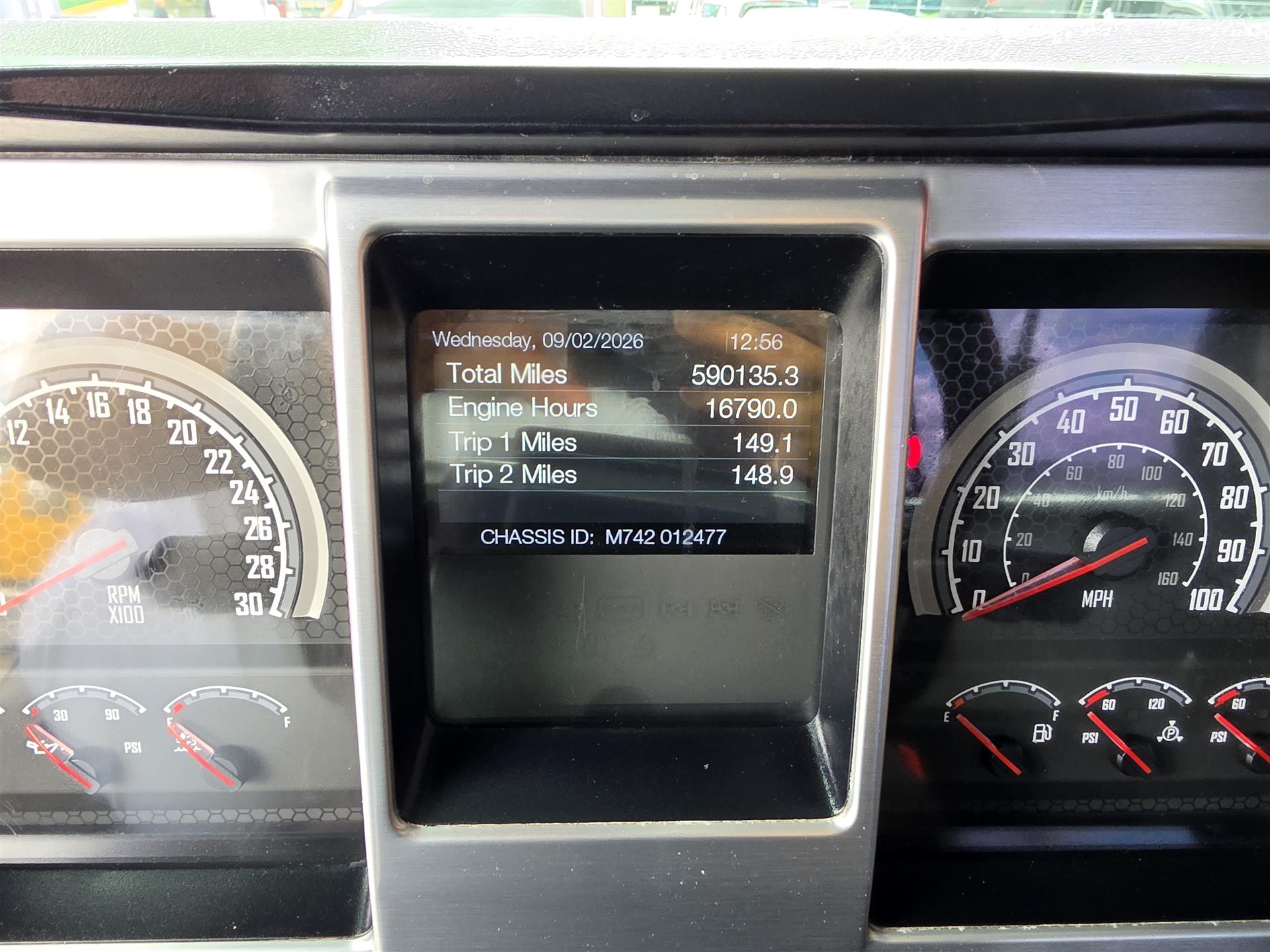 2020 Mack Anthem in Orlando, FL — photo 7