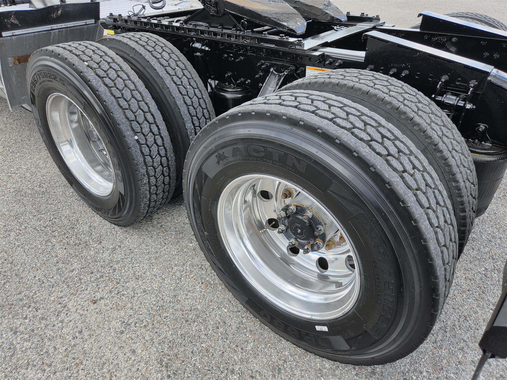 2020 Mack Anthem in Orlando, FL — photo 5