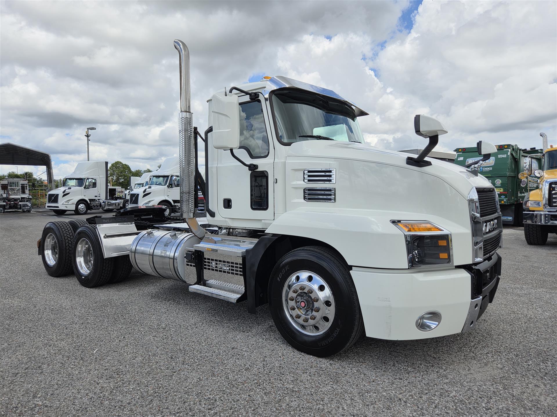 2020 Mack Anthem in Orlando, FL — photo 2