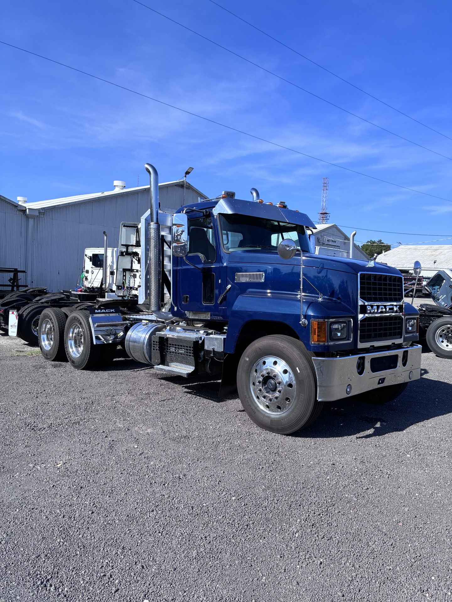 2022 Mack Pinnacle in Duluth, GA — photo 3