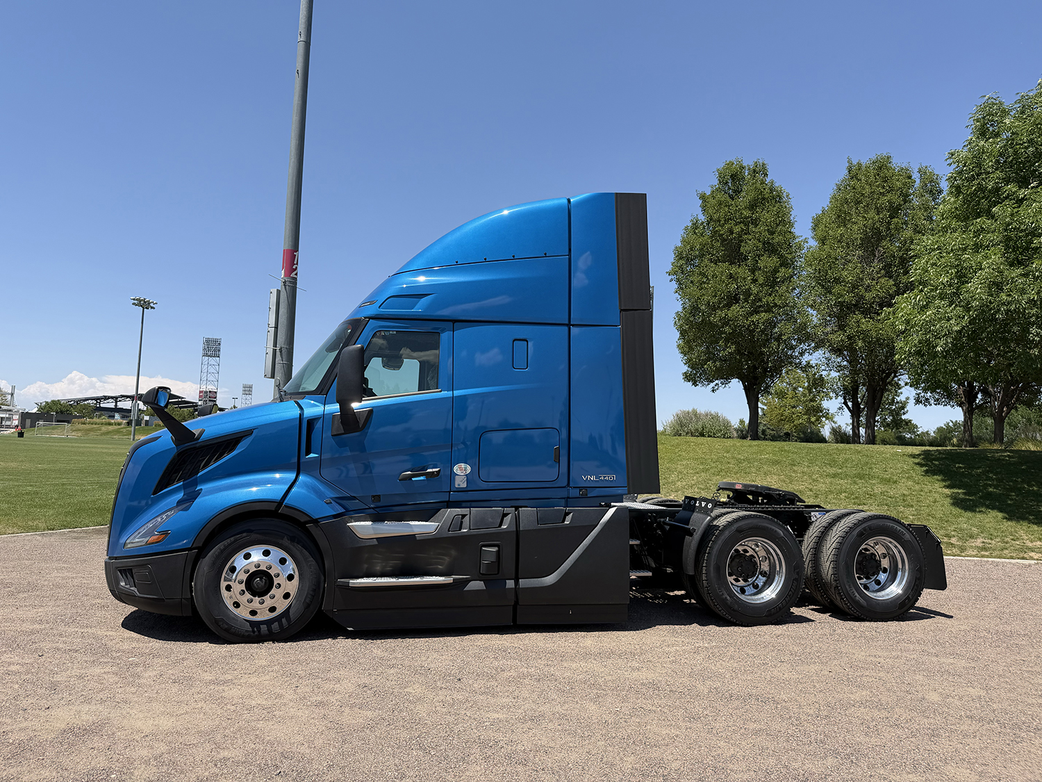 2026 Volvo in Commerce City, CO — photo 4